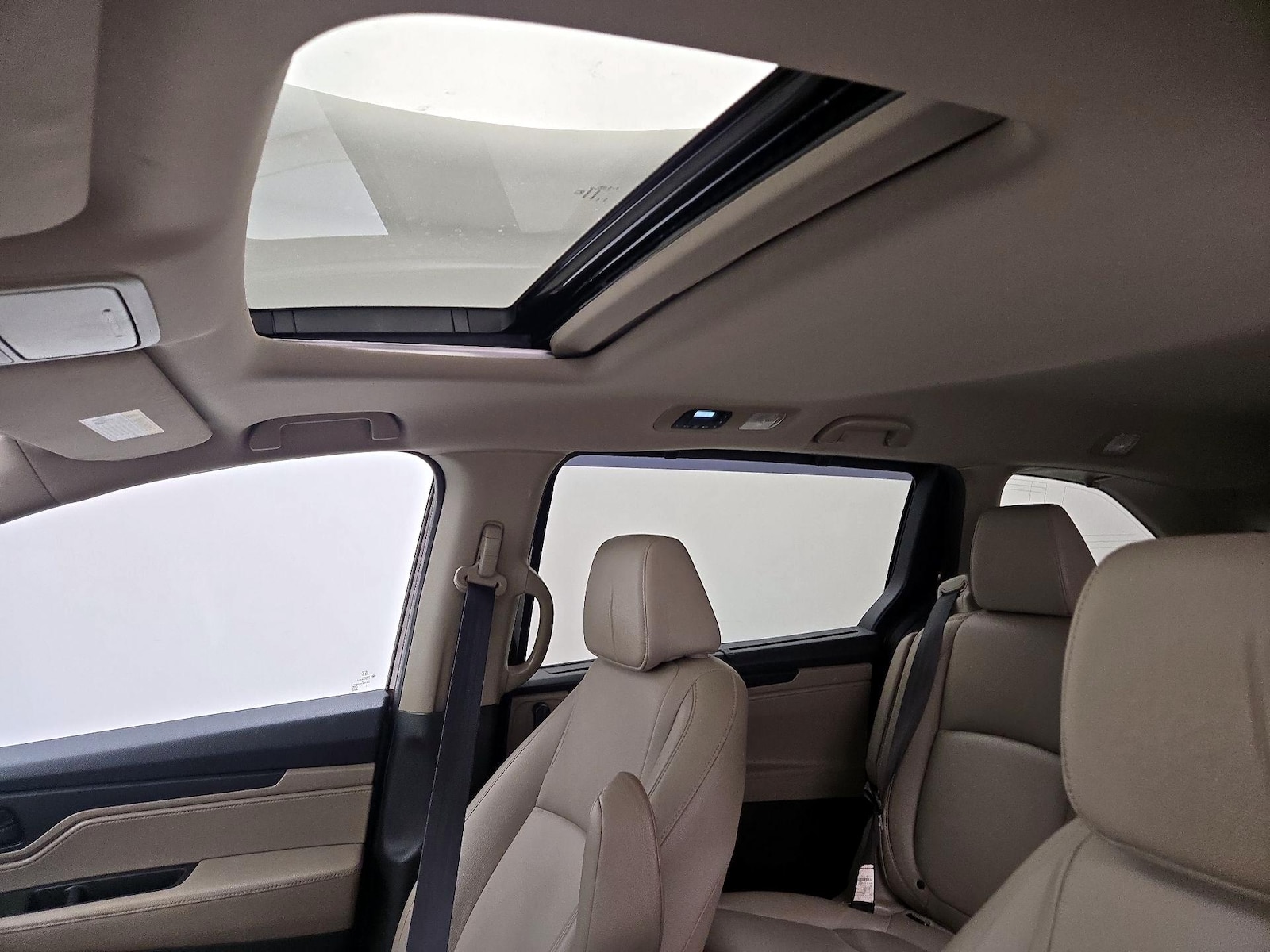 2020 Honda Odyssey EX-L - Photo 19