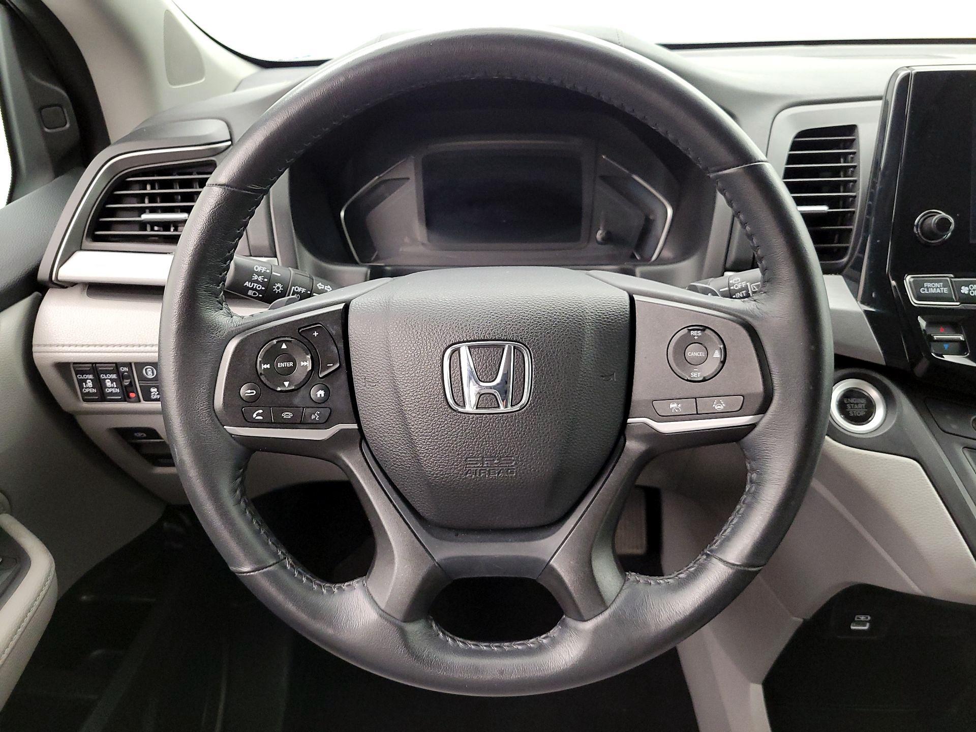 Thumbnail: 2023 Honda Odyssey - 10