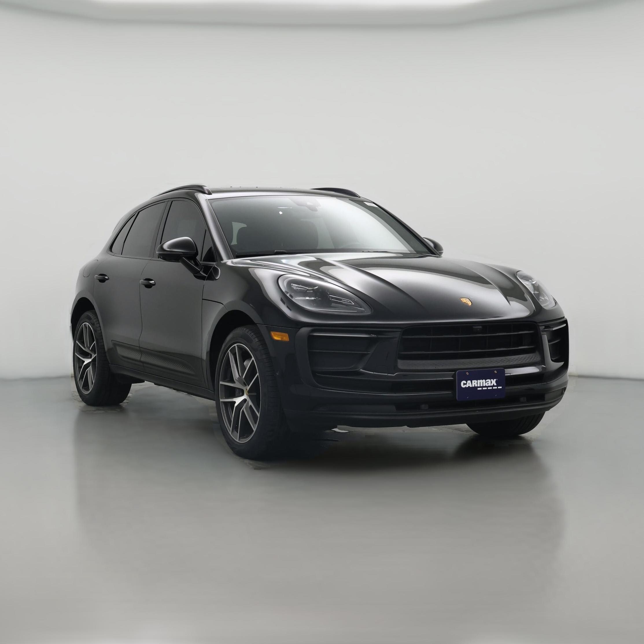 Thumbnail: 2022 Porsche Macan - 1