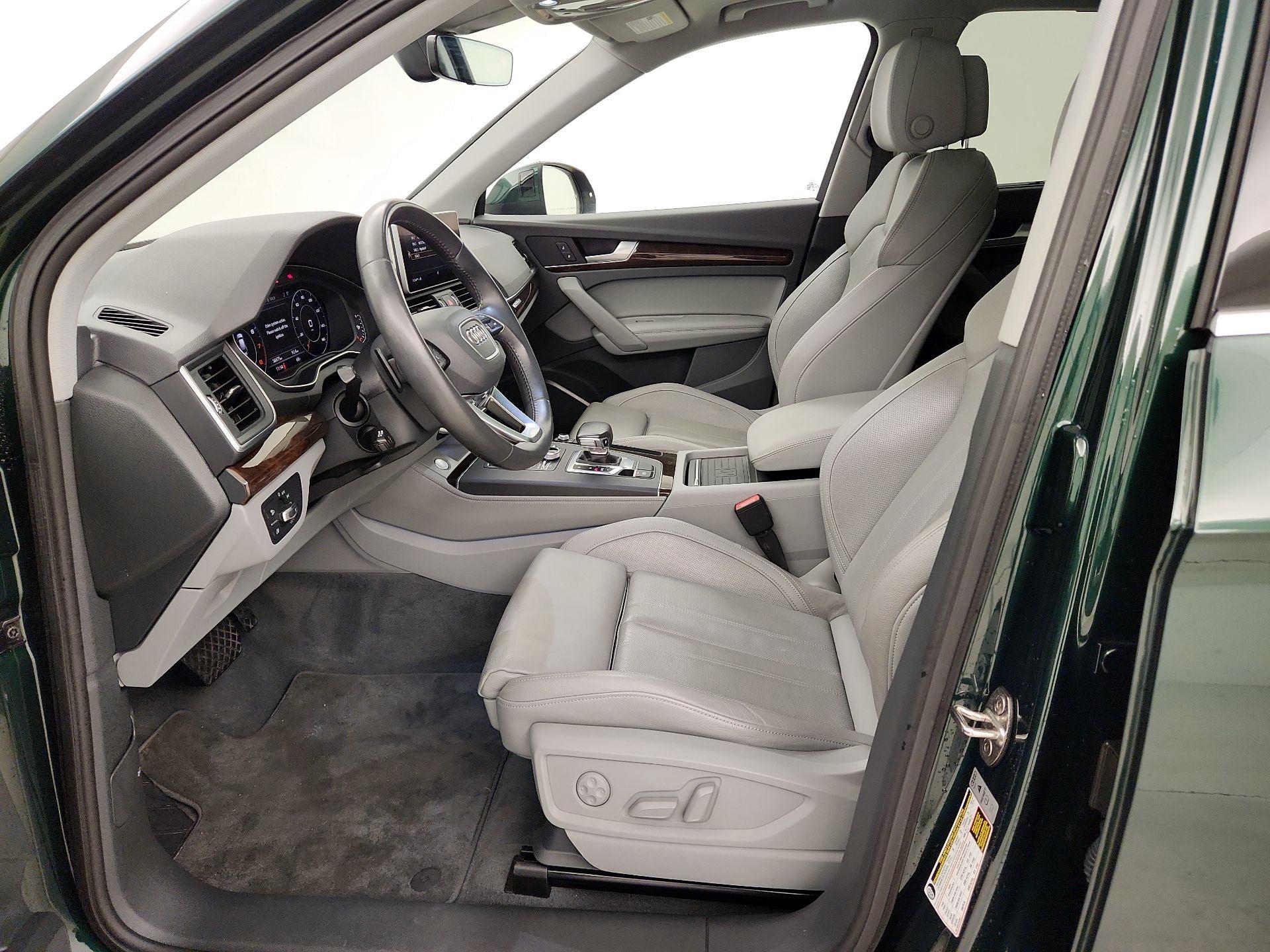 Thumbnail: 2020 Audi Q5 - 11