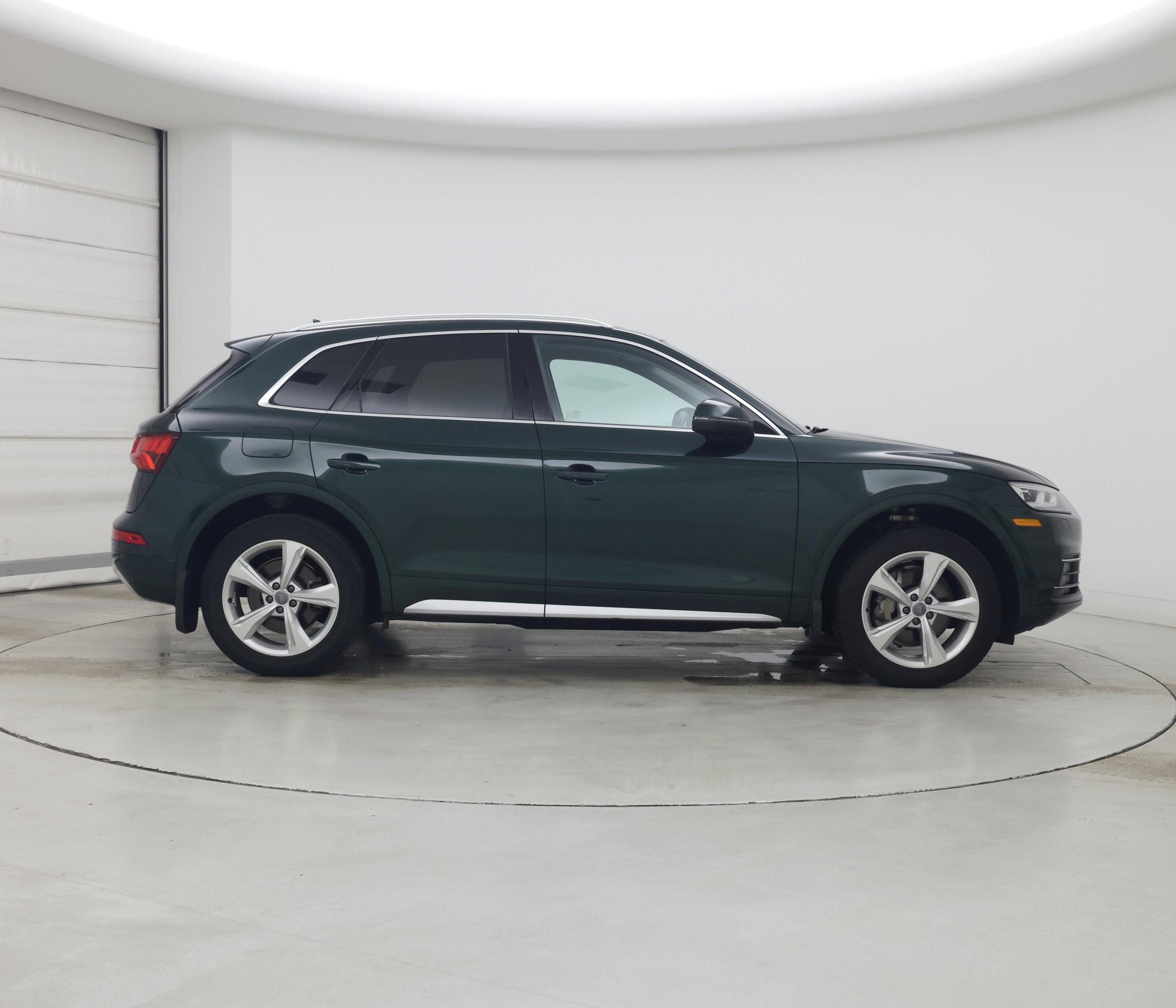 Thumbnail: 2020 Audi Q5 - 7