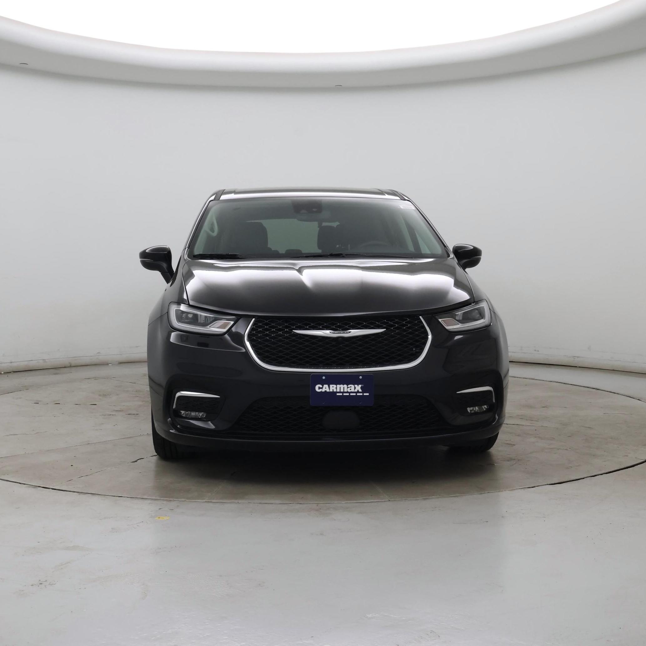 Thumbnail: 2023 Chrysler Pacifica - 5