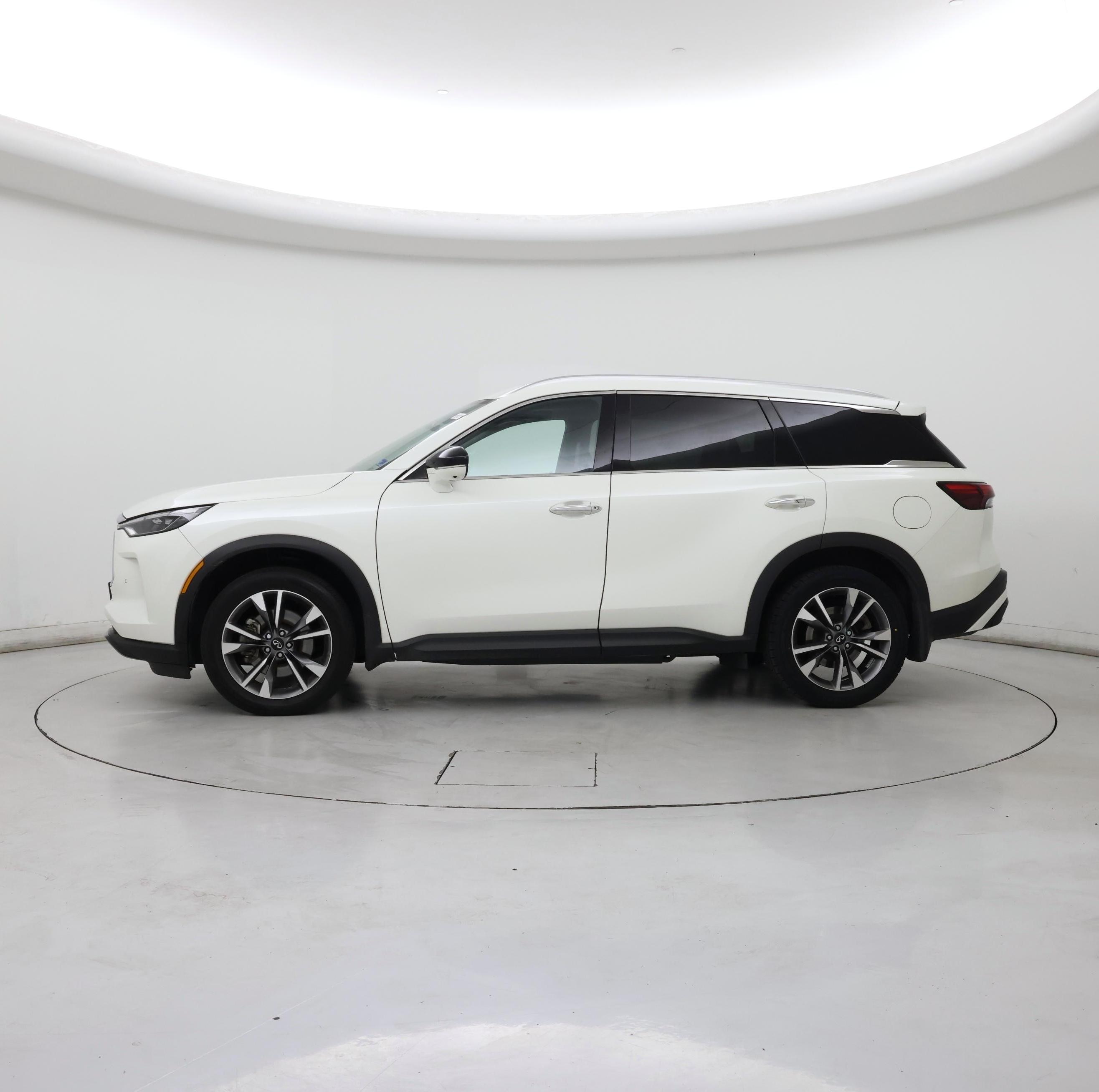 Thumbnail: 2023 INFINITI QX60 - 3
