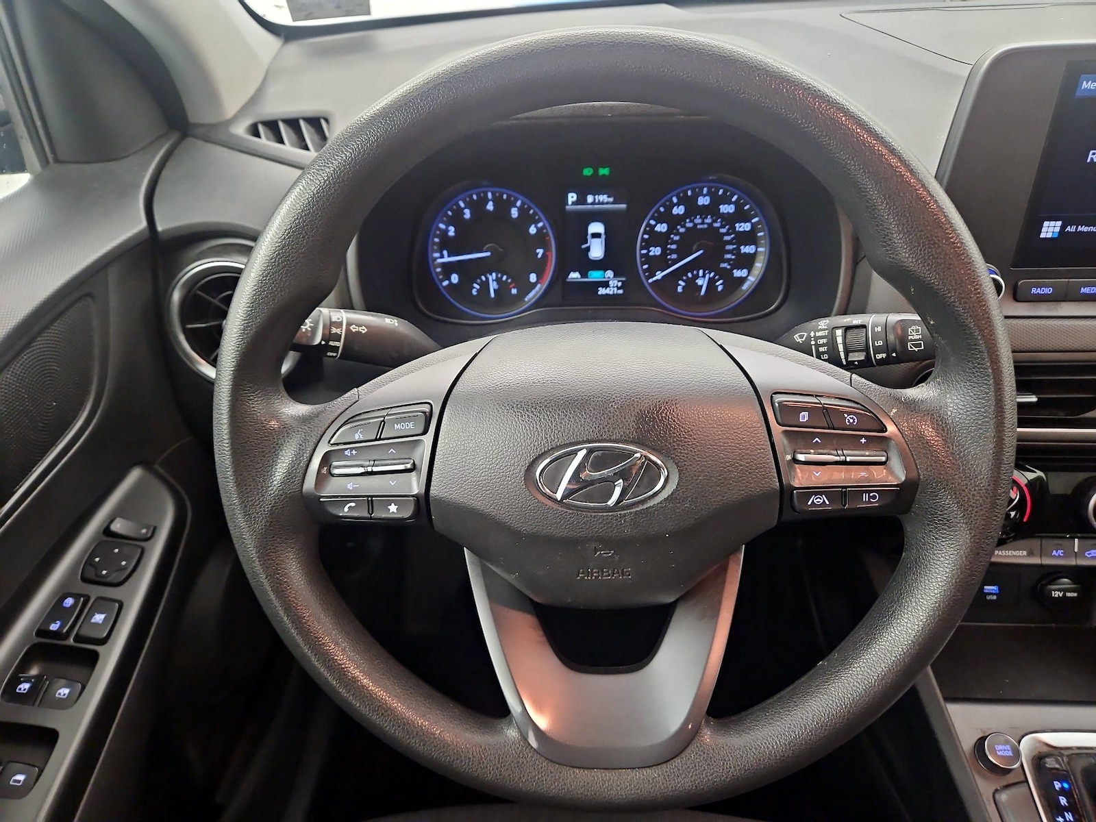 2023 Hyundai Kona SEL - Photo 11