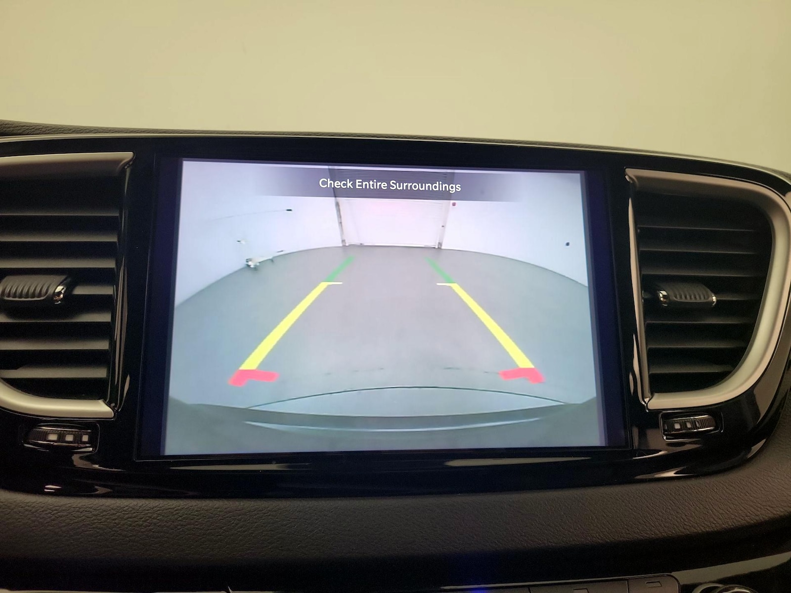 2025 Chrysler Pacifica Select - Photo 15