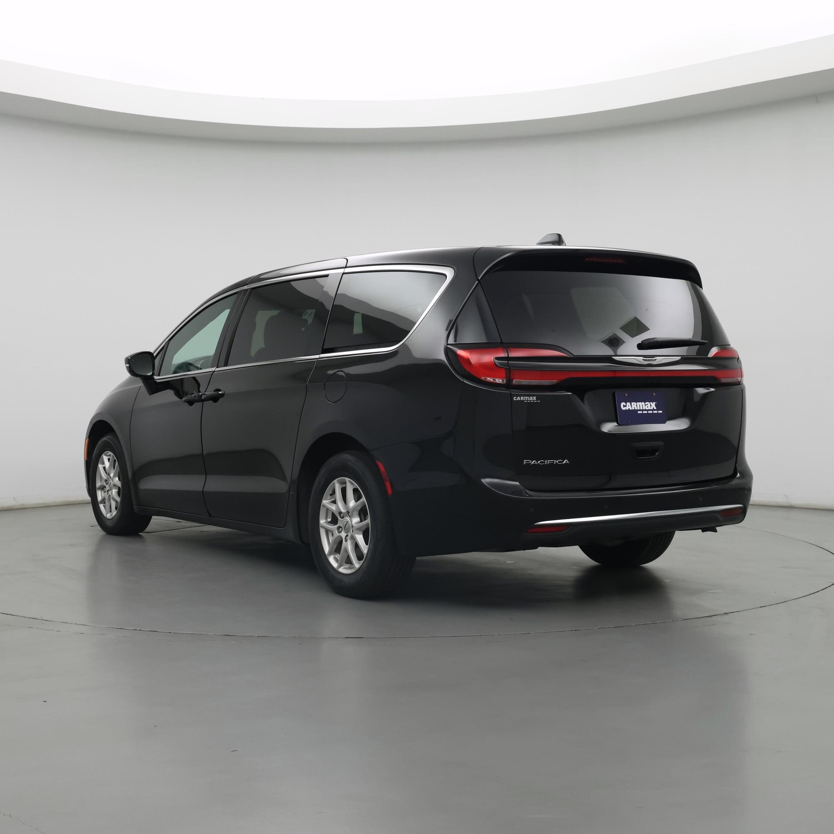Thumbnail: 2025 Chrysler Pacifica - 2