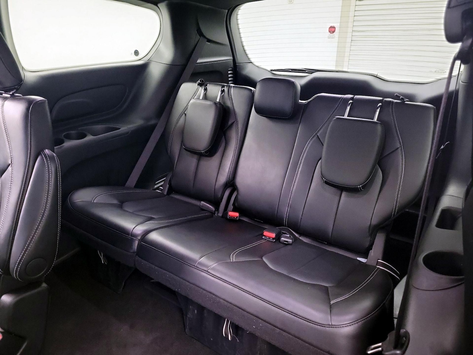 2025 Chrysler Pacifica Select - Photo 21