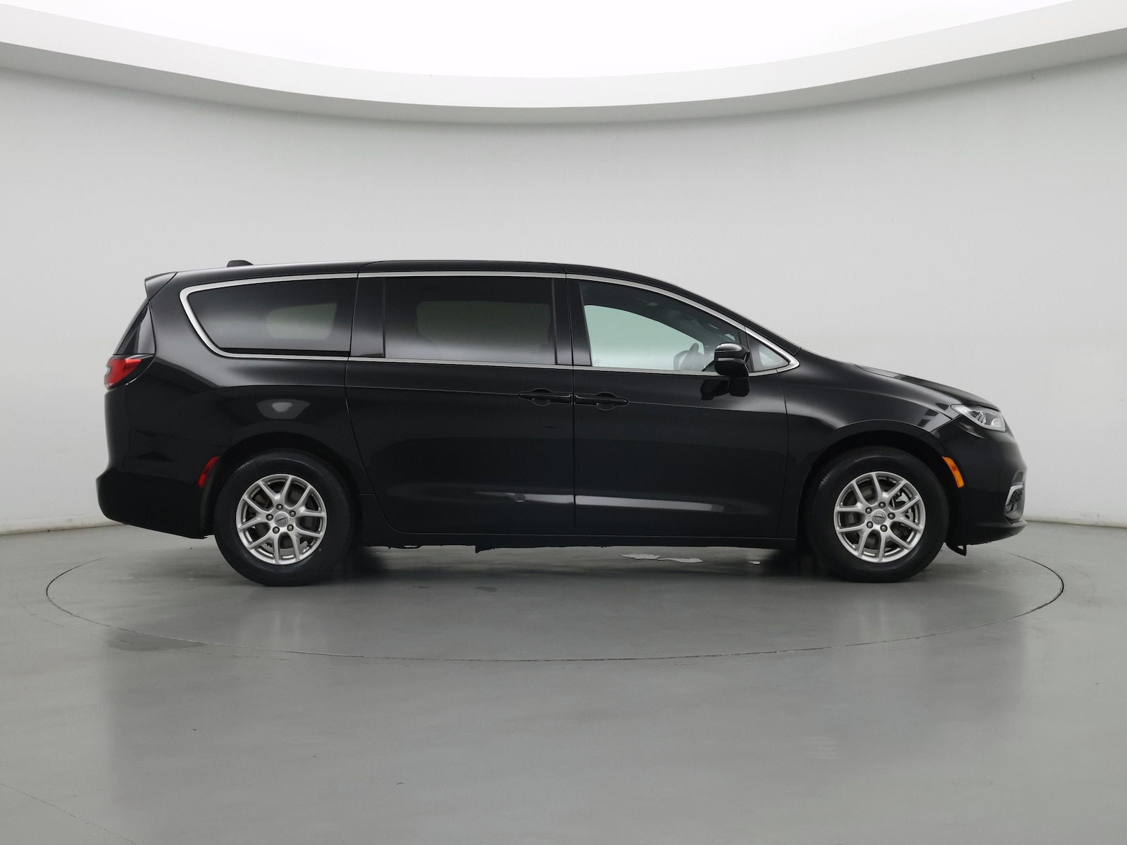 2025 Chrysler Pacifica Select - Photo 8