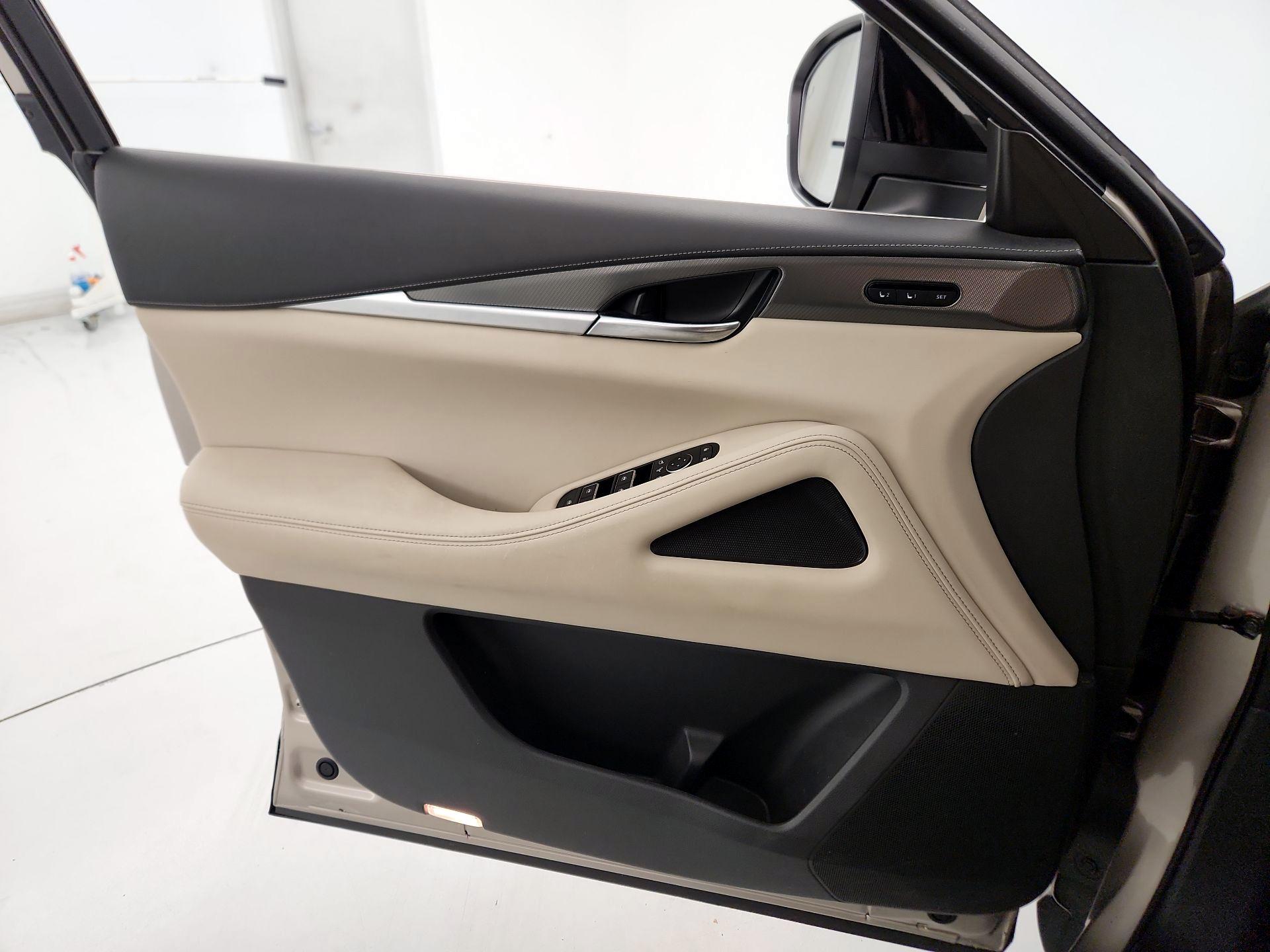 Thumbnail: 2023 INFINITI QX60 - 12