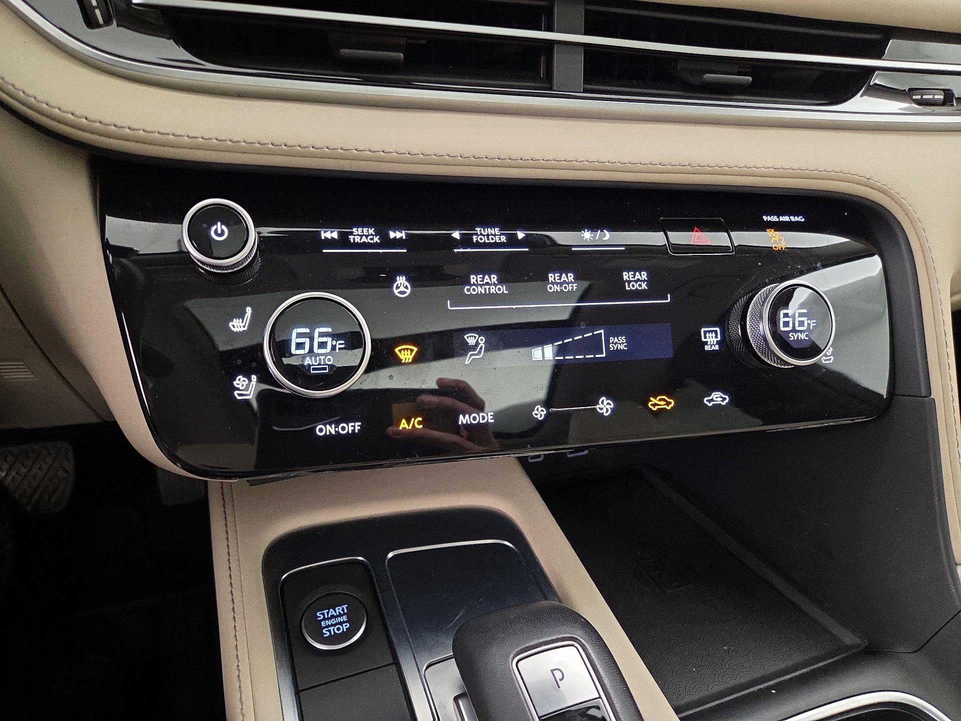 Thumbnail: 2023 INFINITI QX60 - 17