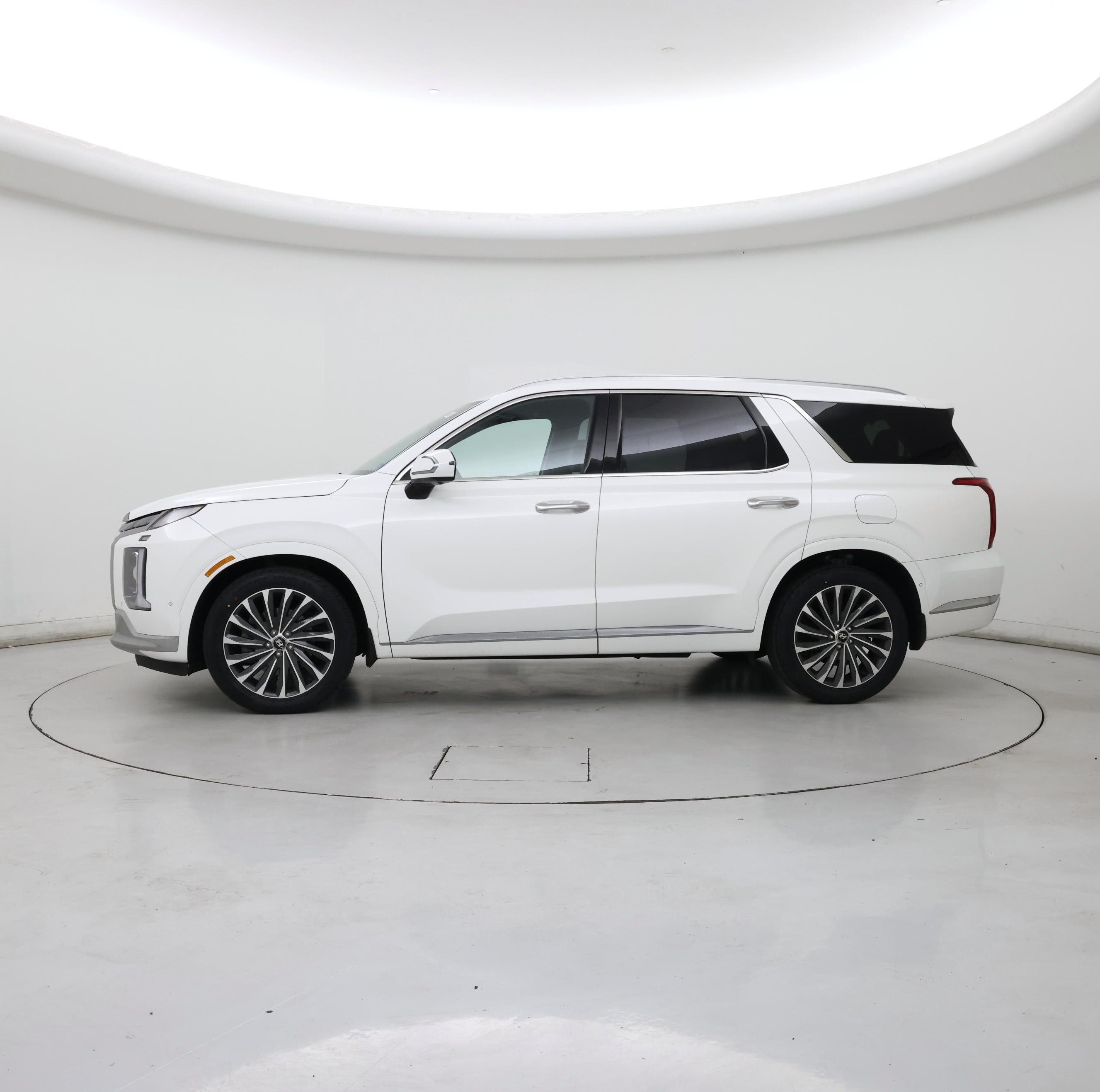 Thumbnail: 2023 Hyundai Palisade - 3