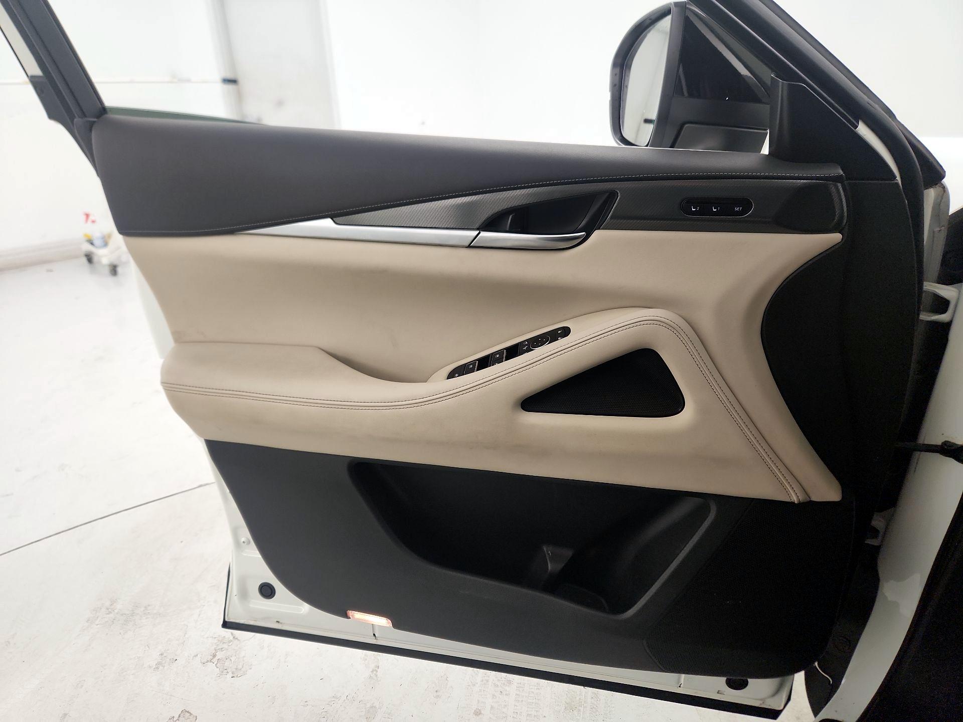 Thumbnail: 2023 INFINITI QX60 - 12
