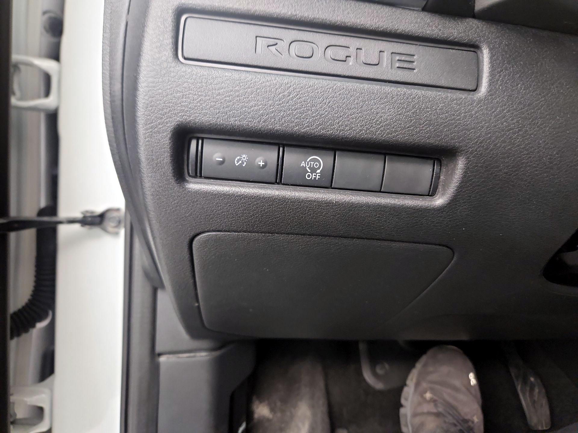 Thumbnail: 2023 Nissan Rogue - 13