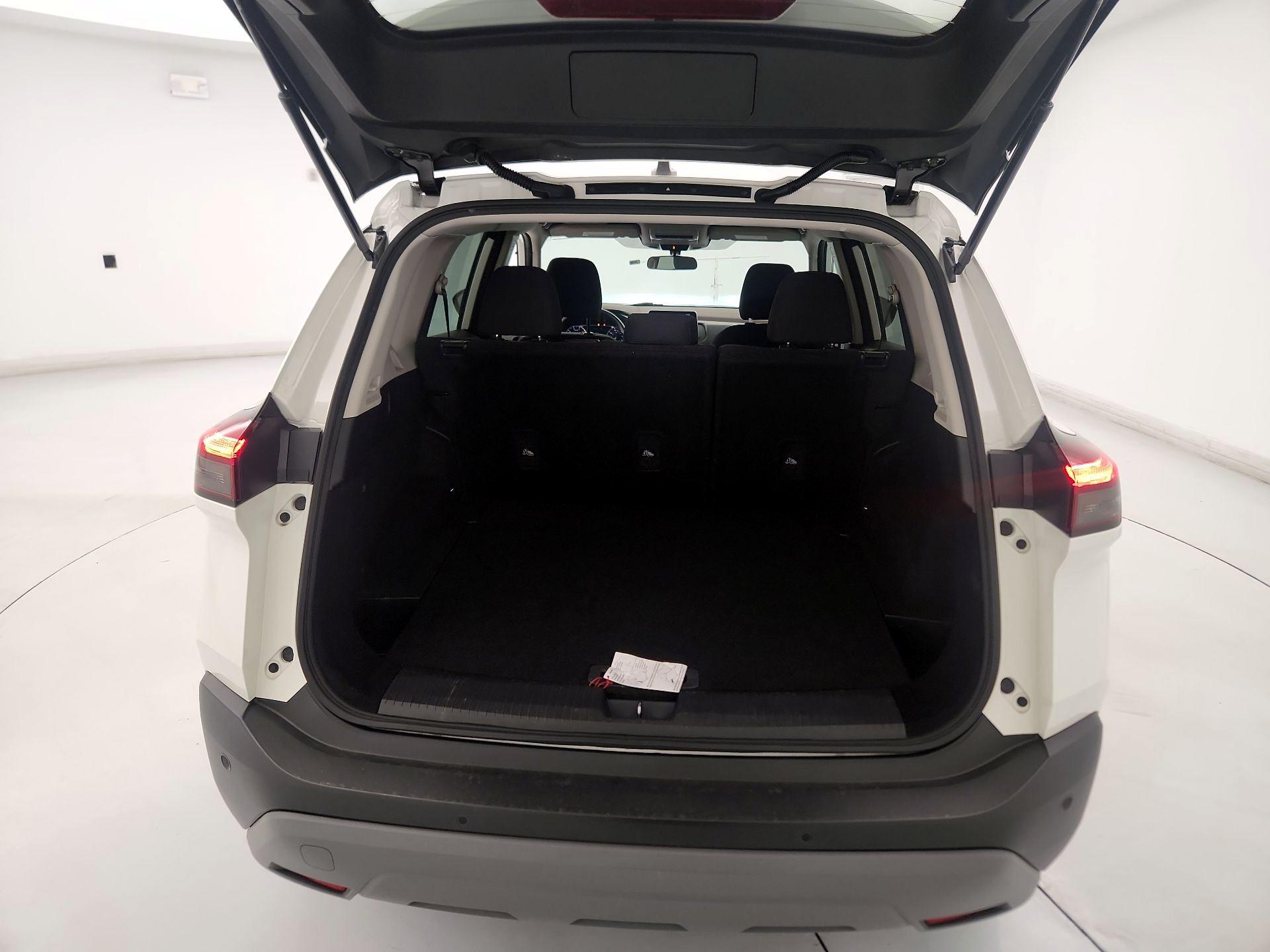 Thumbnail: 2023 Nissan Rogue - 20