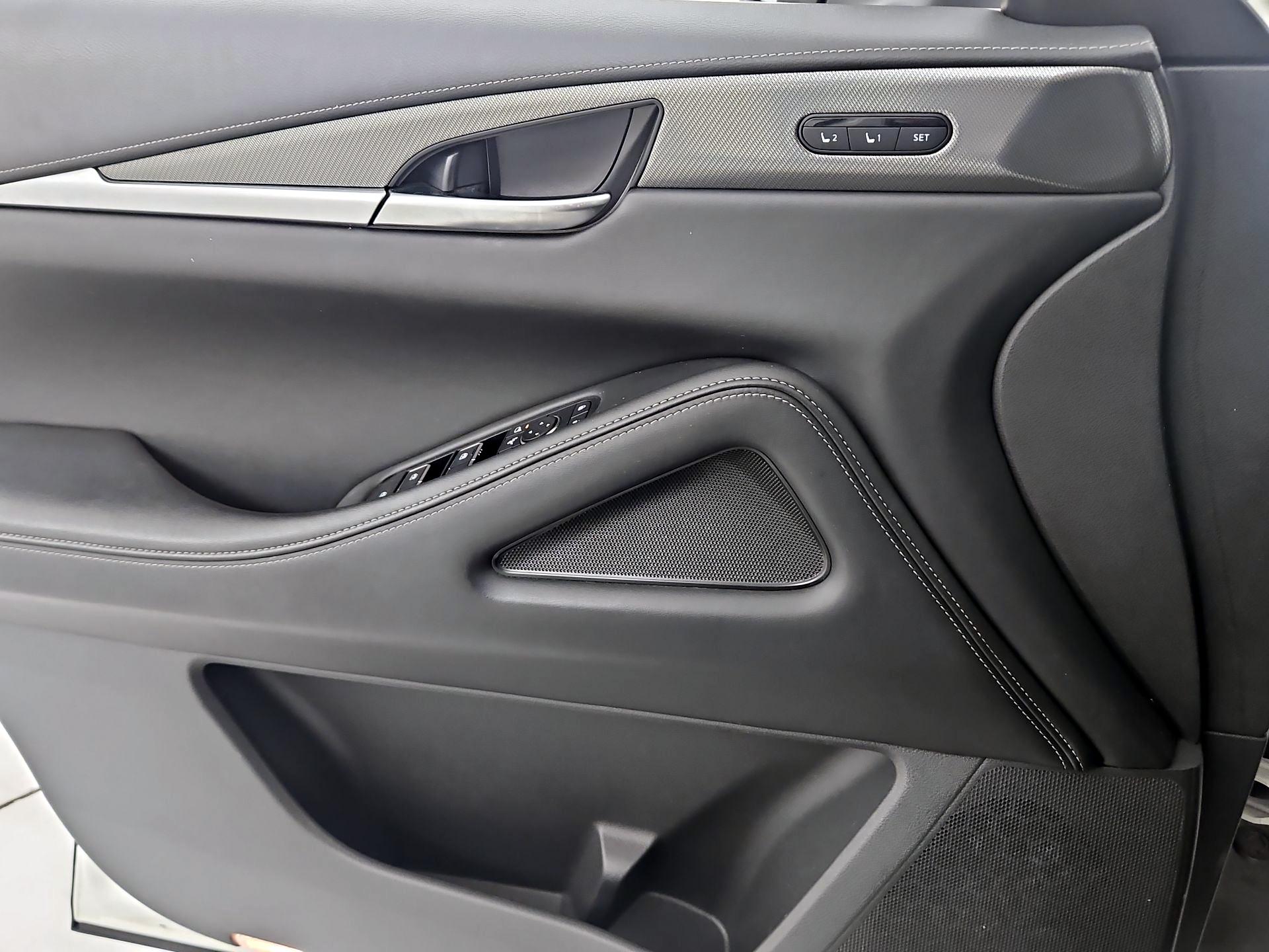 Thumbnail: 2023 INFINITI QX60 - 12
