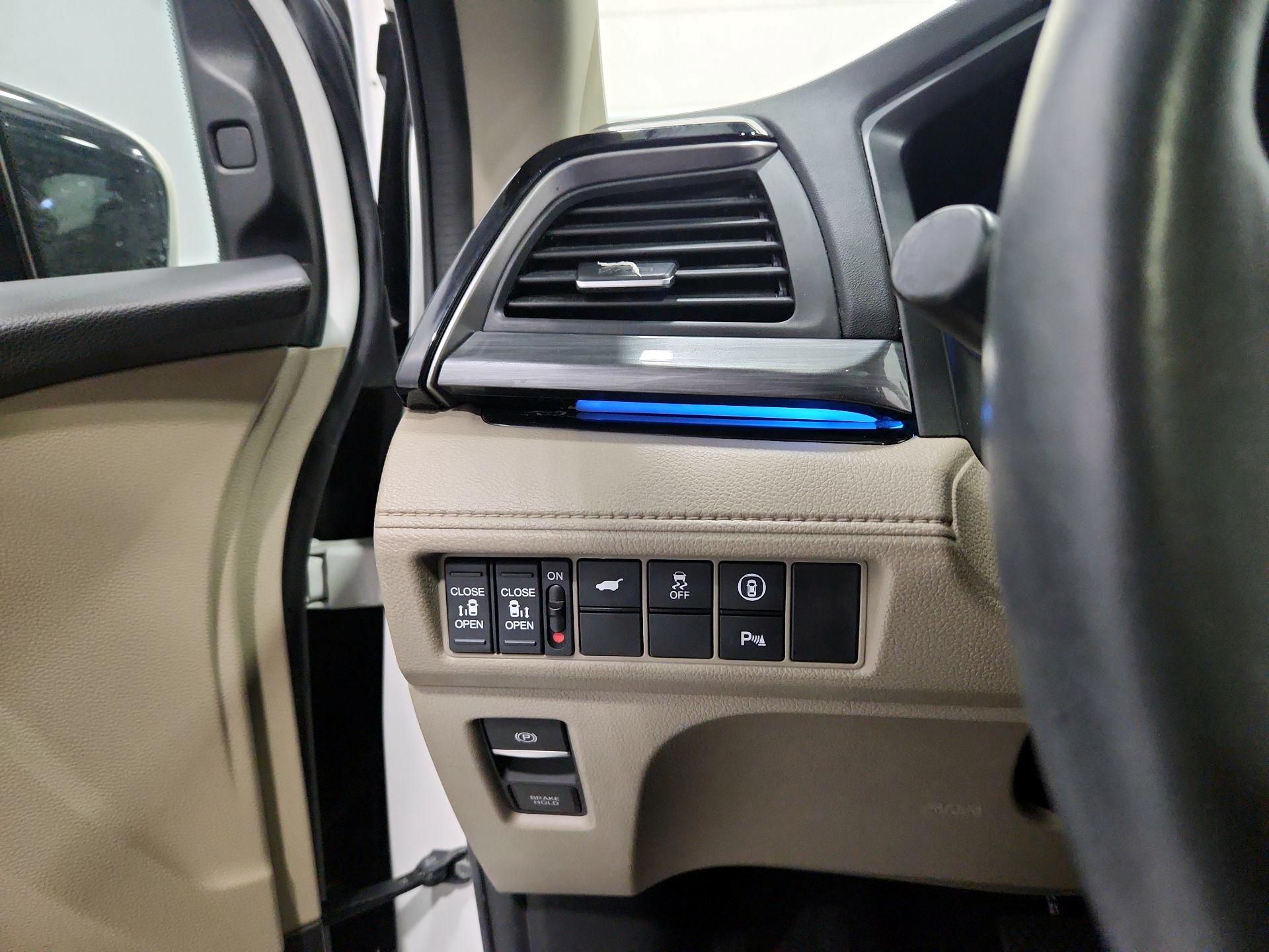 Thumbnail: 2023 Honda Odyssey - 13