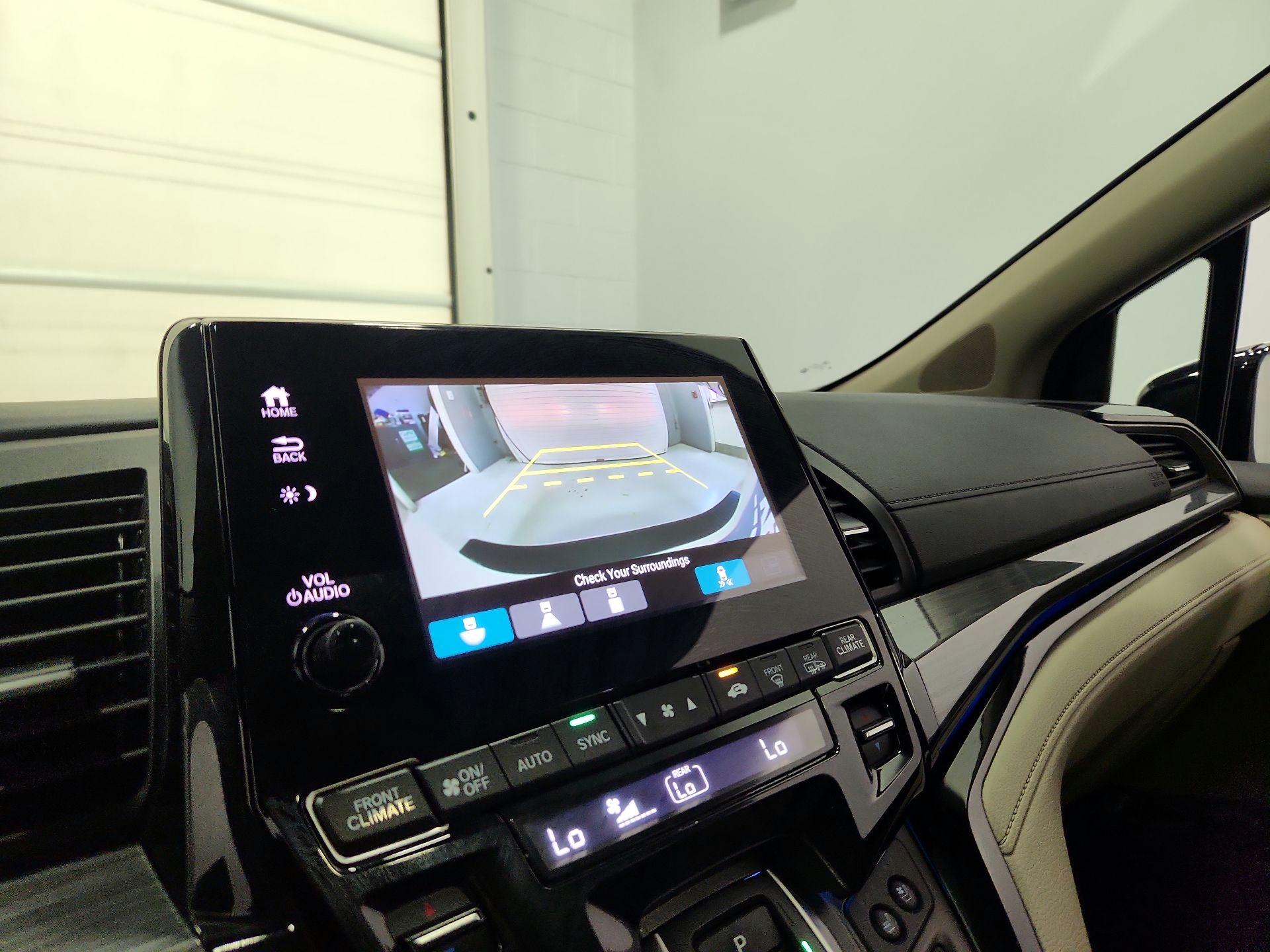 Thumbnail: 2023 Honda Odyssey - 15