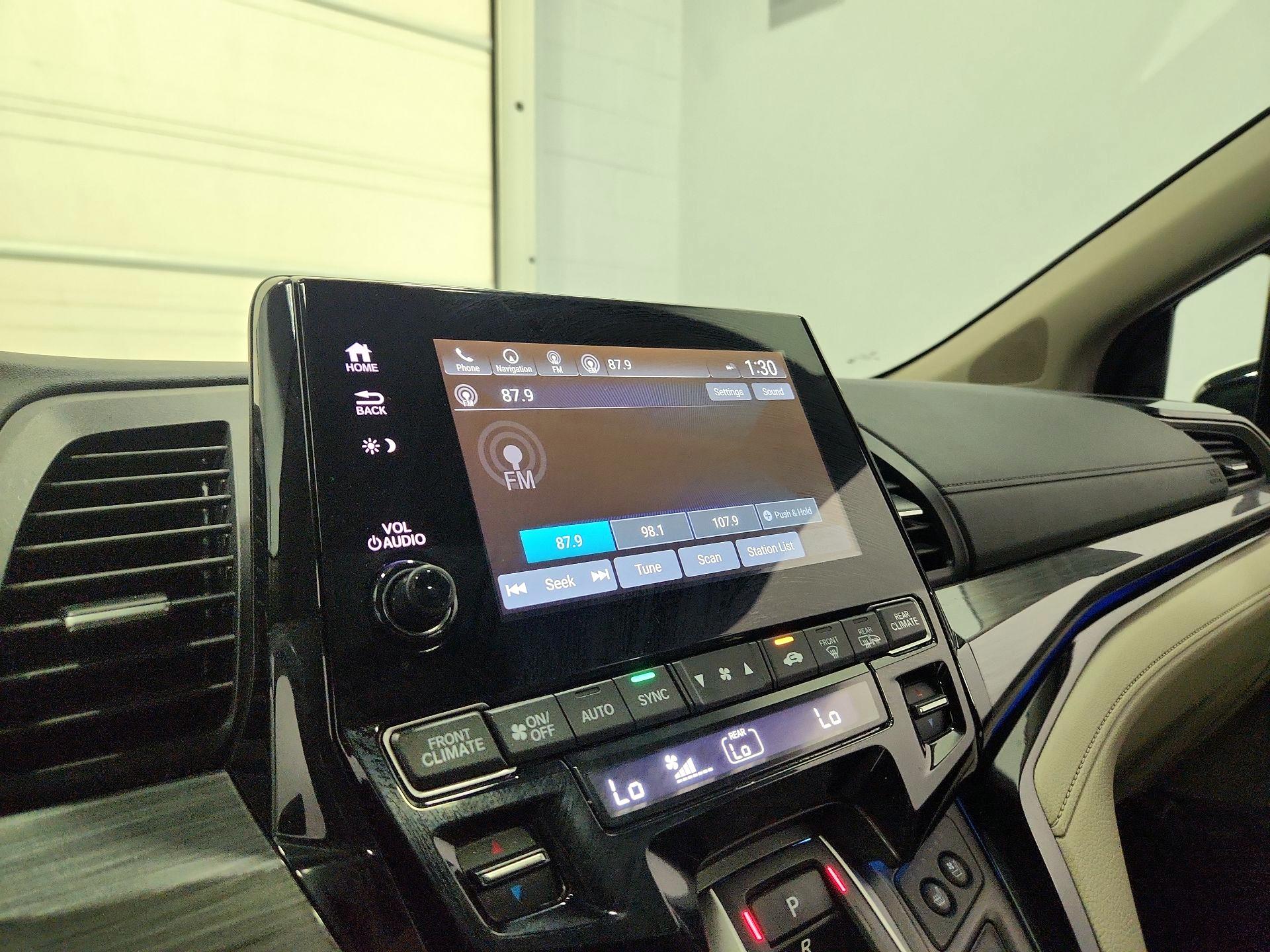 Thumbnail: 2023 Honda Odyssey - 16
