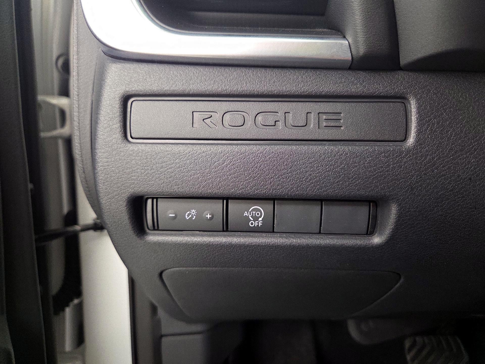 Thumbnail: 2023 Nissan Rogue - 13