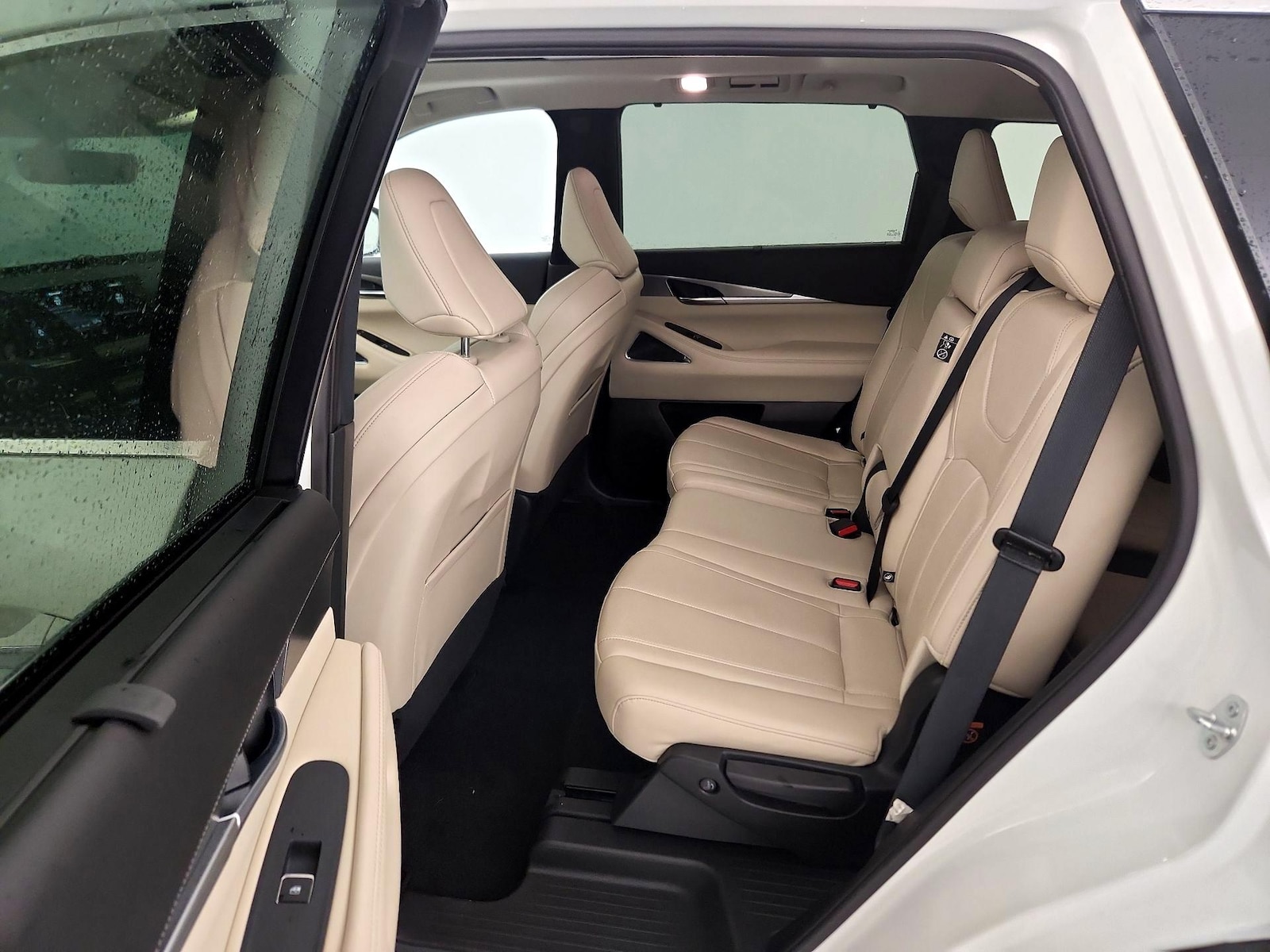 2023 INFINITI QX60 LUXE - Photo 22