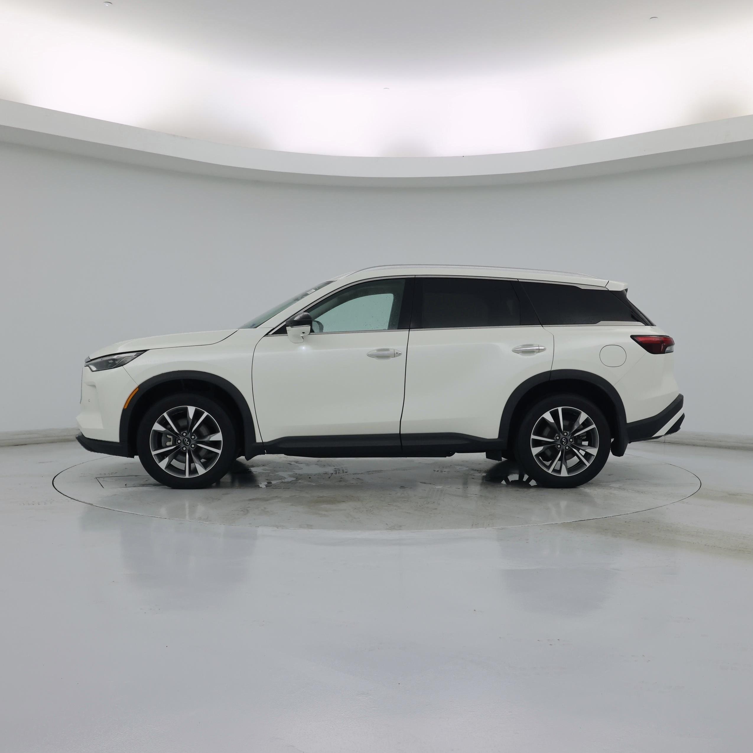 Thumbnail: 2023 INFINITI QX60 - 3