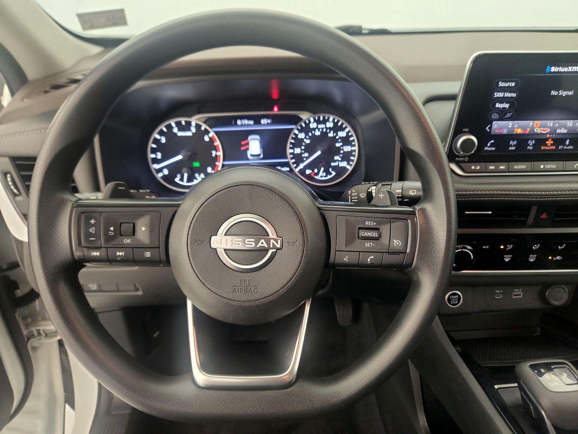Thumbnail: 2023 Nissan Rogue - 10