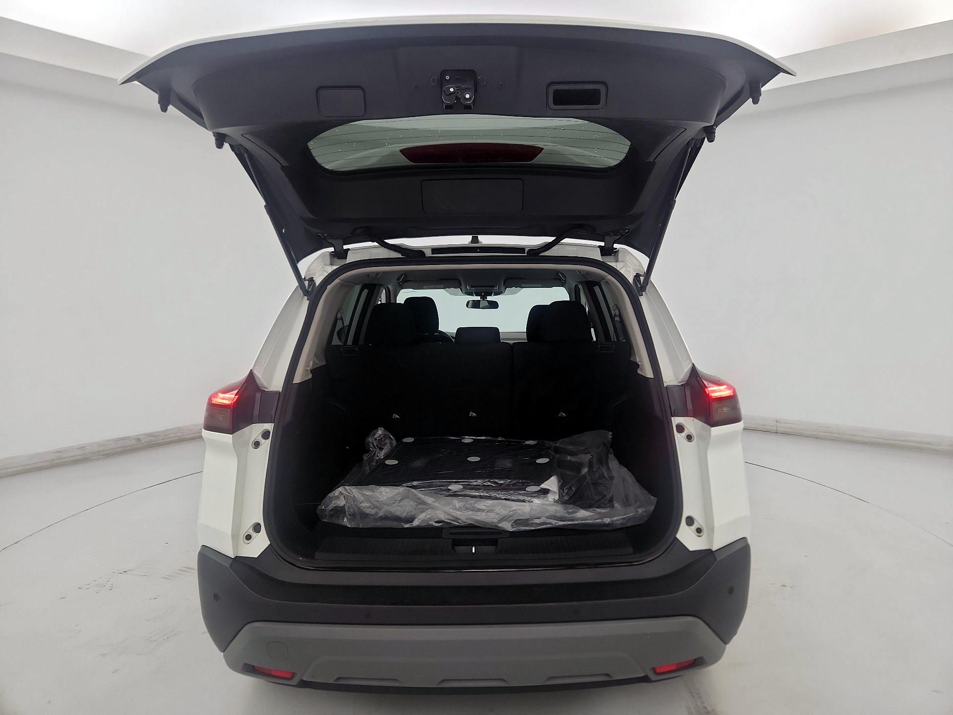 Thumbnail: 2023 Nissan Rogue - 20