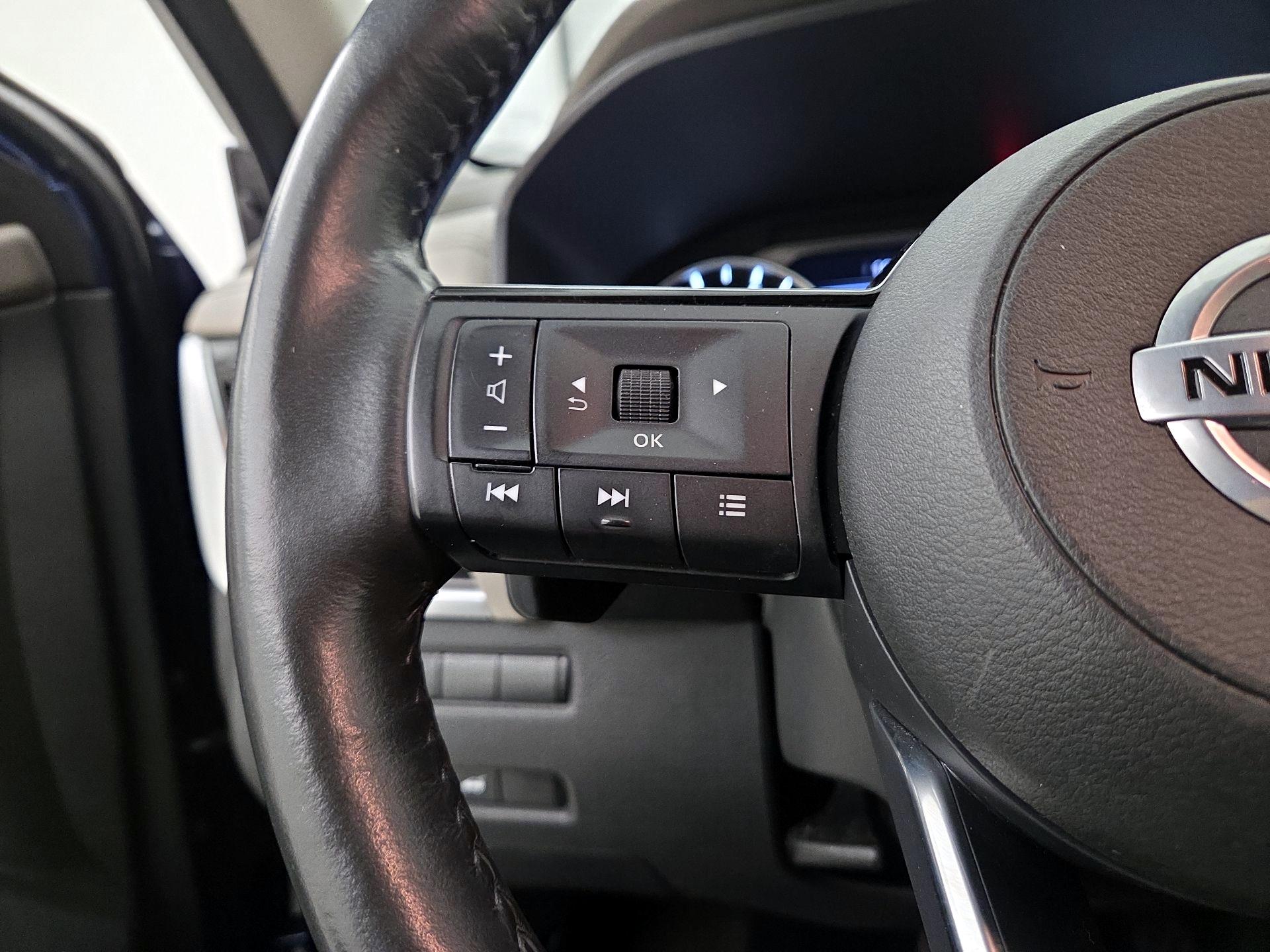 Thumbnail: 2021 Nissan Rogue - 13