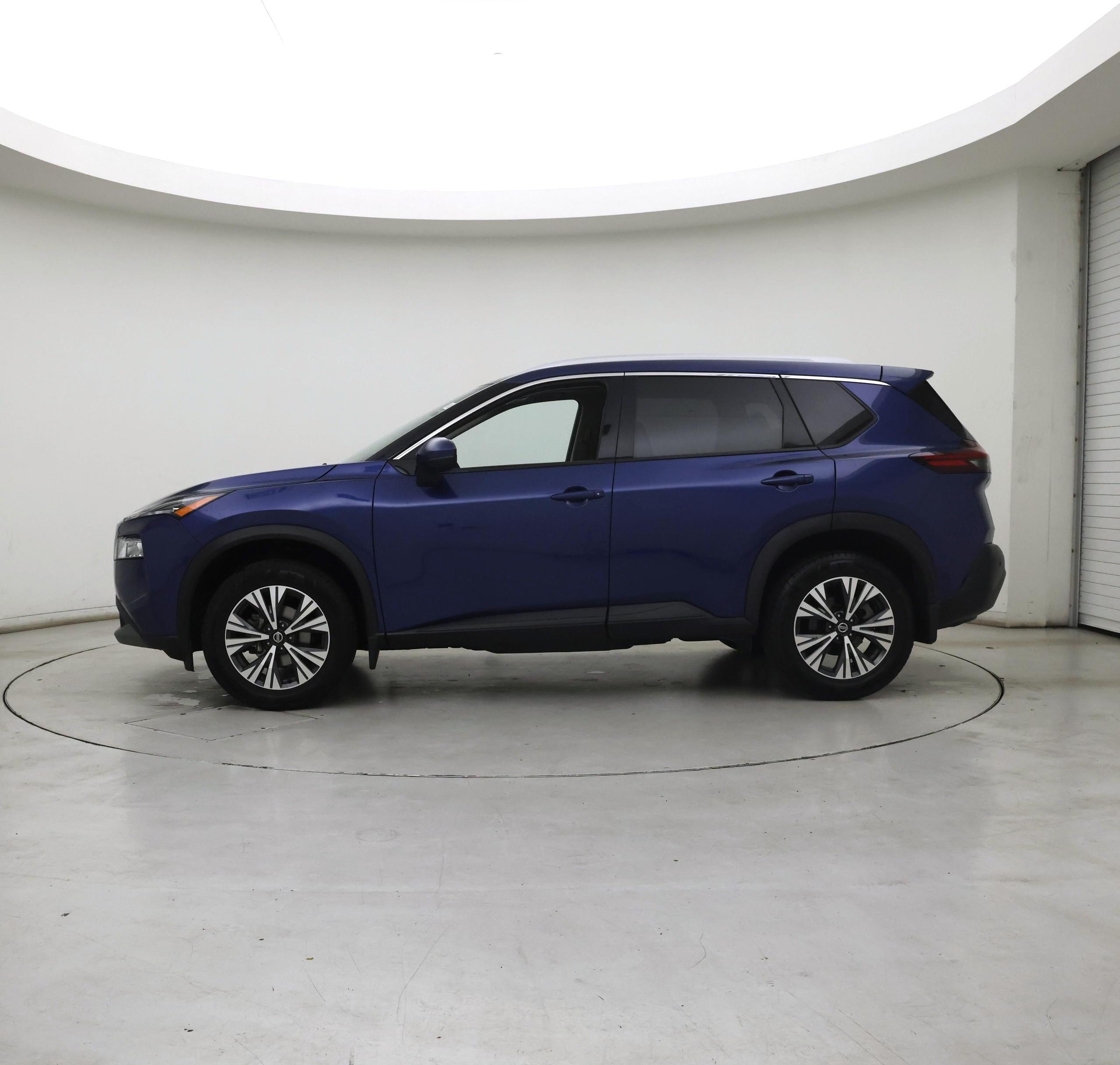 Thumbnail: 2021 Nissan Rogue - 3