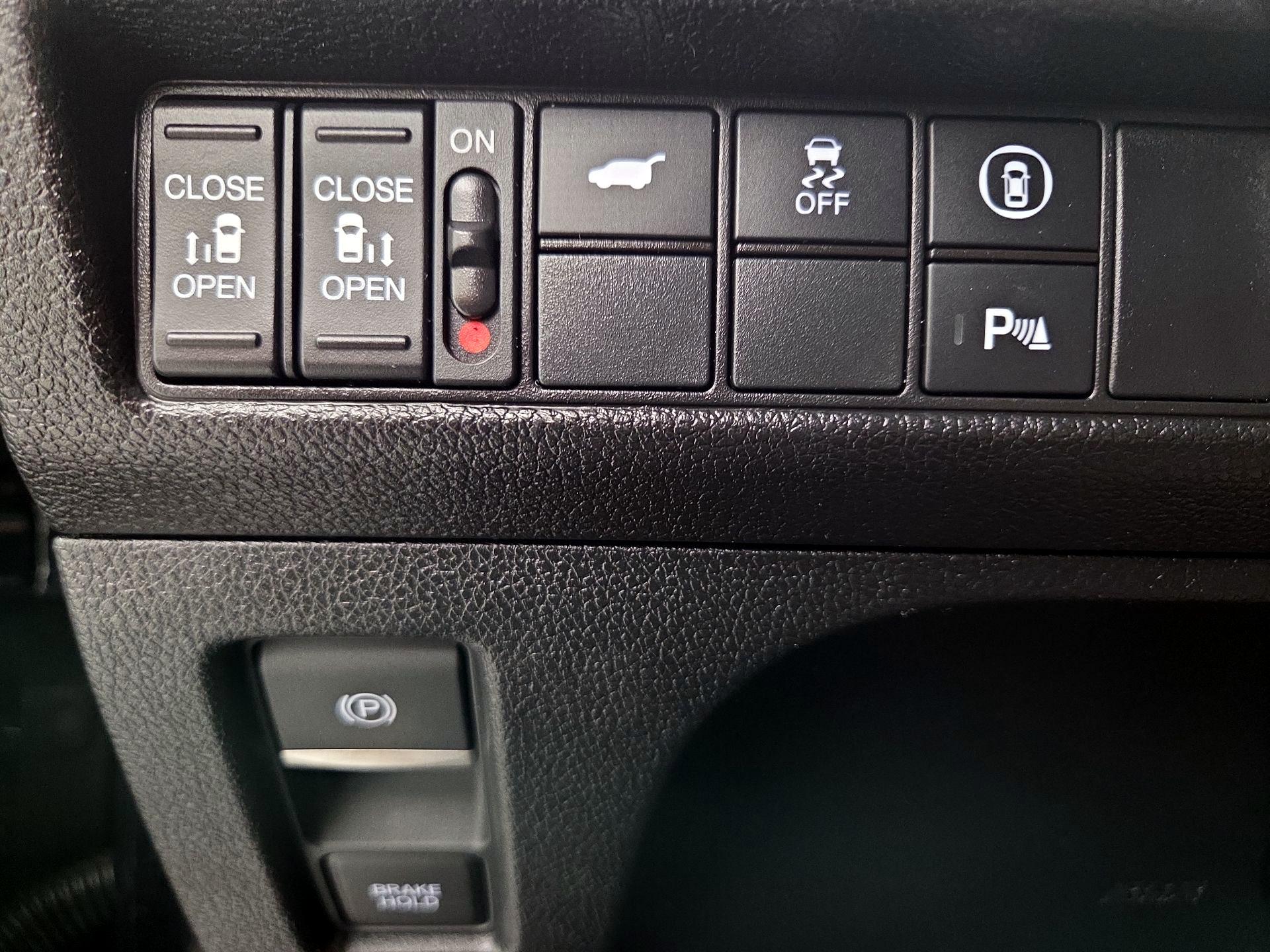 Thumbnail: 2023 Honda Odyssey - 11