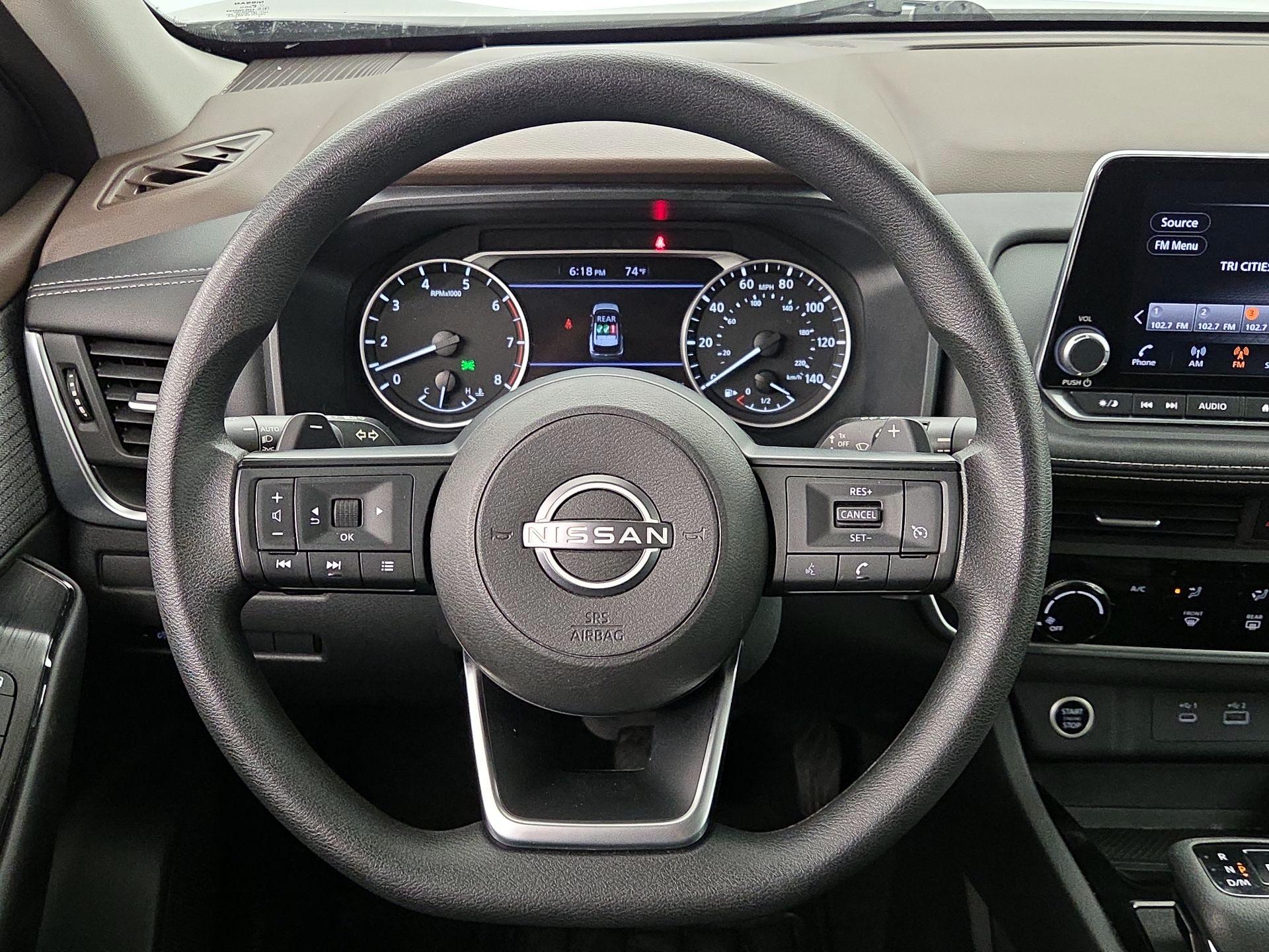 Thumbnail: 2023 Nissan Rogue - 10