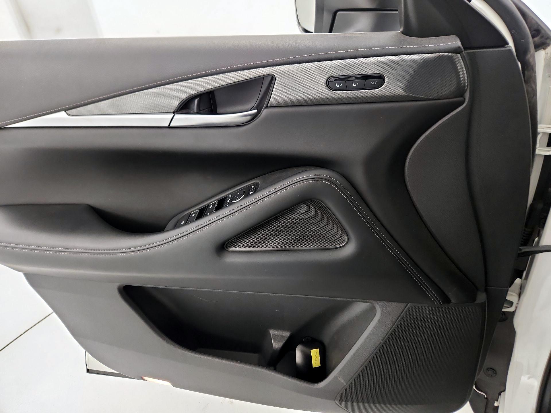 Thumbnail: 2023 INFINITI QX60 - 12