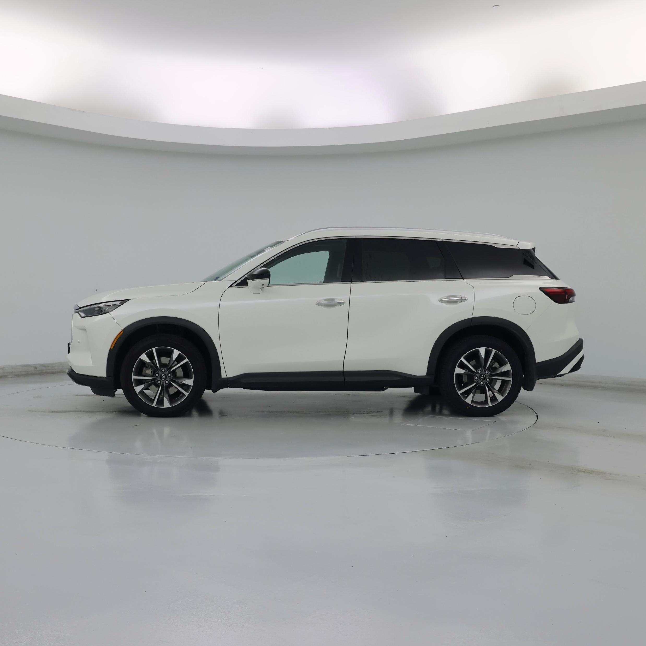 Thumbnail: 2023 INFINITI QX60 - 3