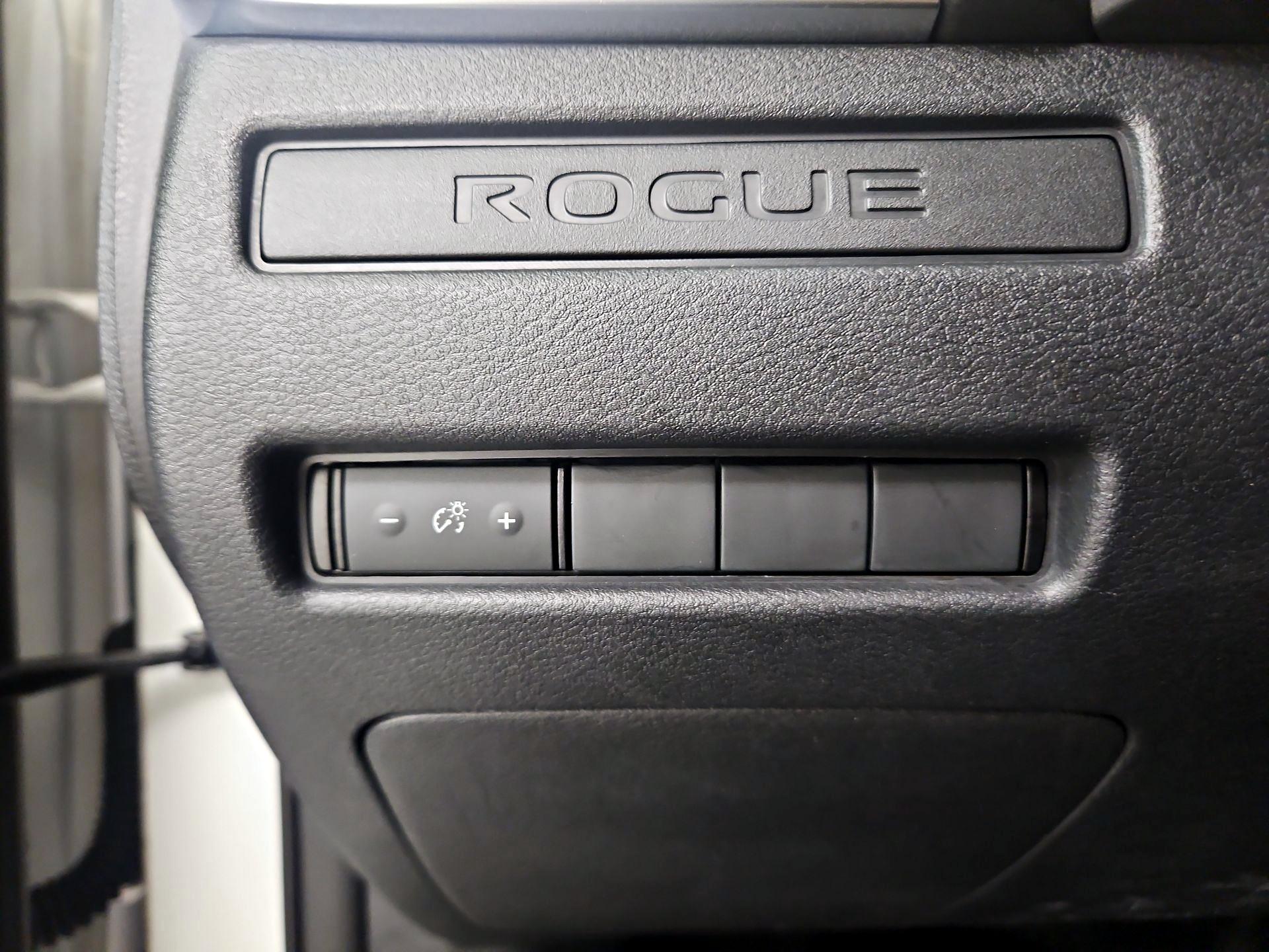 Thumbnail: 2023 Nissan Rogue - 13