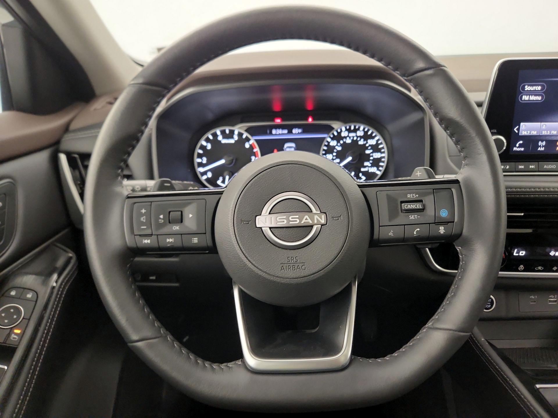 Thumbnail: 2023 Nissan Rogue - 10