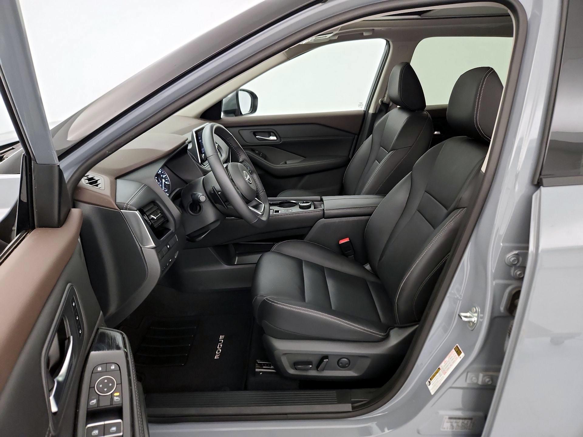 Thumbnail: 2023 Nissan Rogue - 11