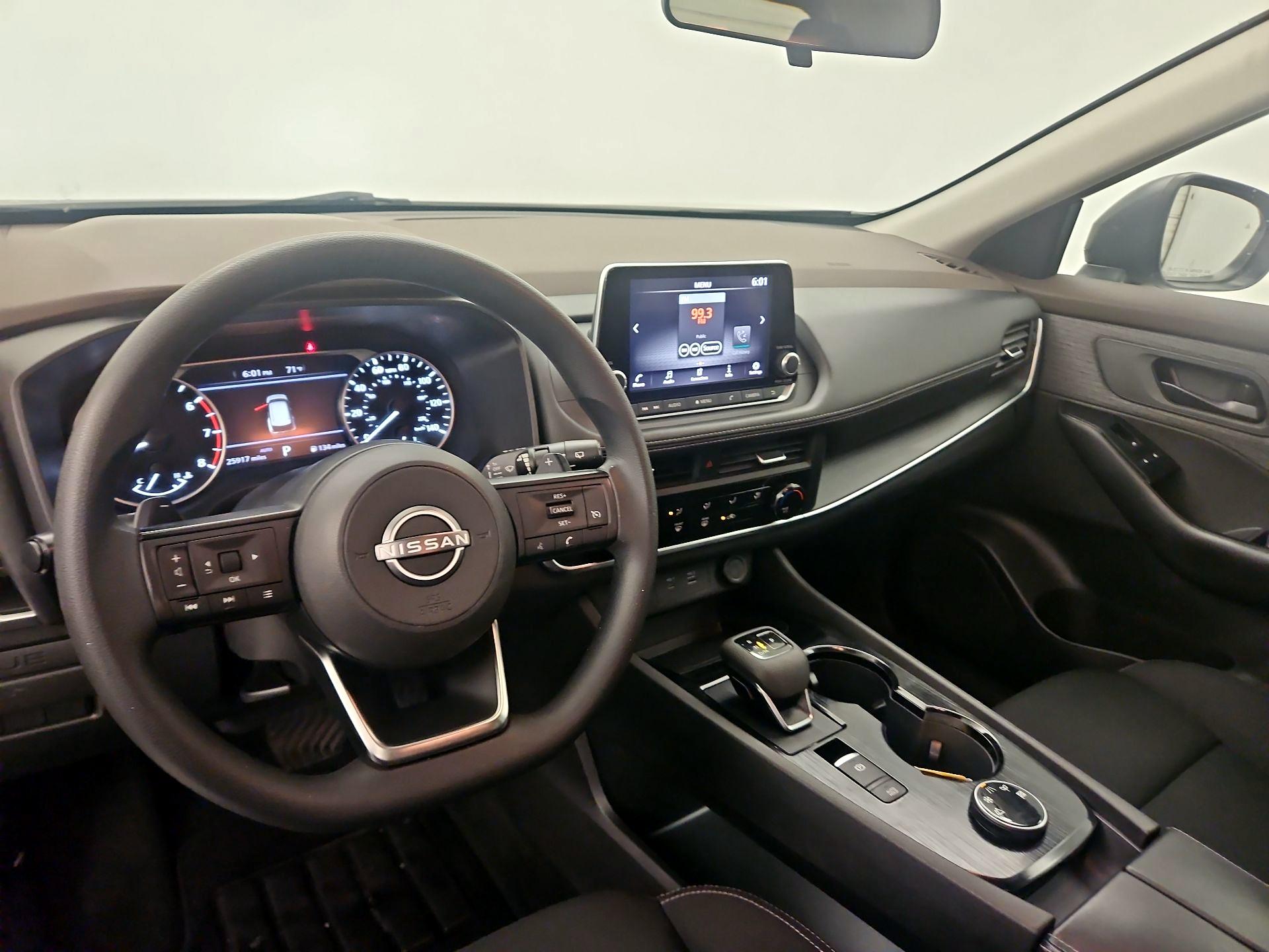Thumbnail: 2023 Nissan Rogue - 9