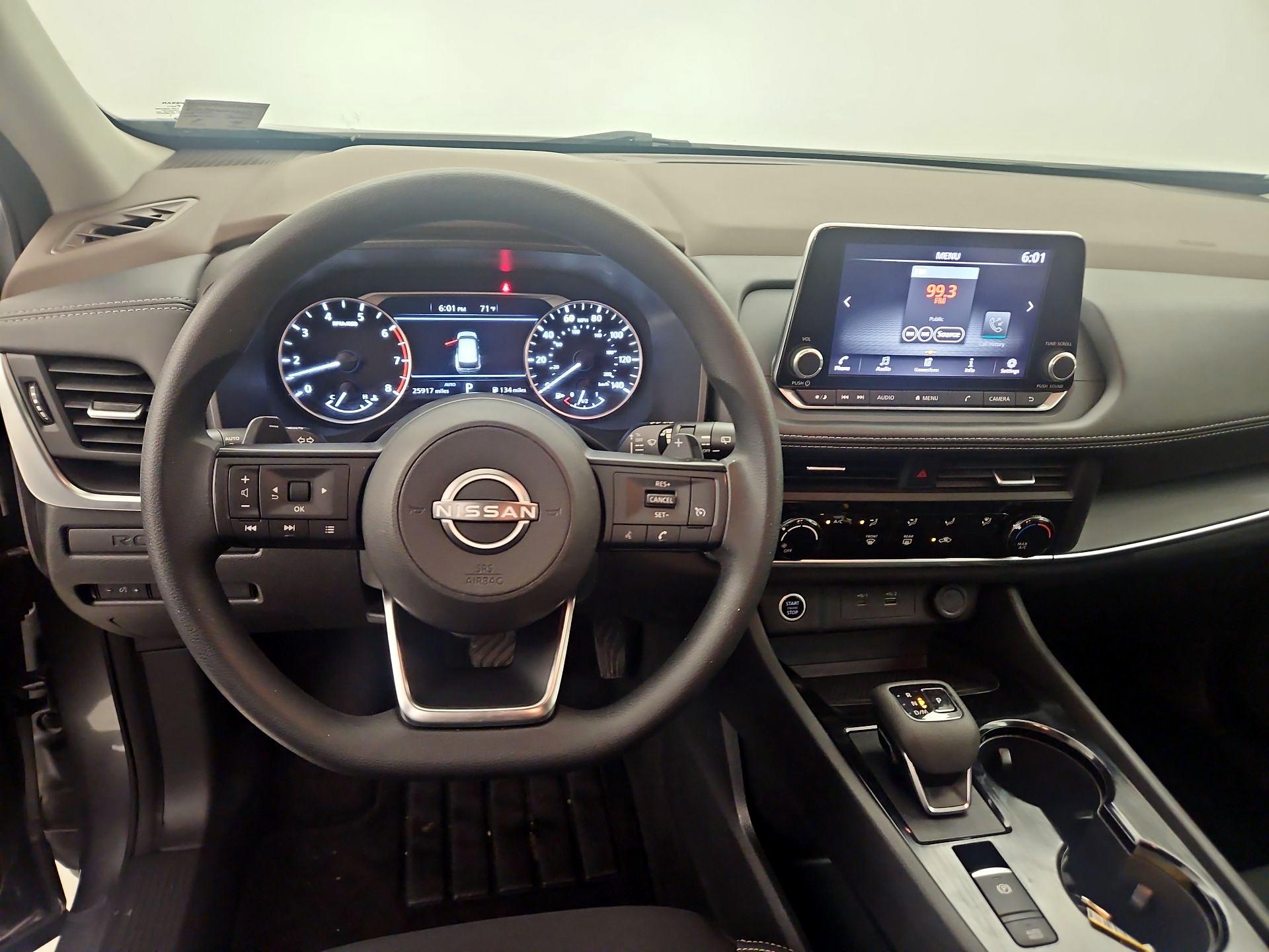 Thumbnail: 2023 Nissan Rogue - 10
