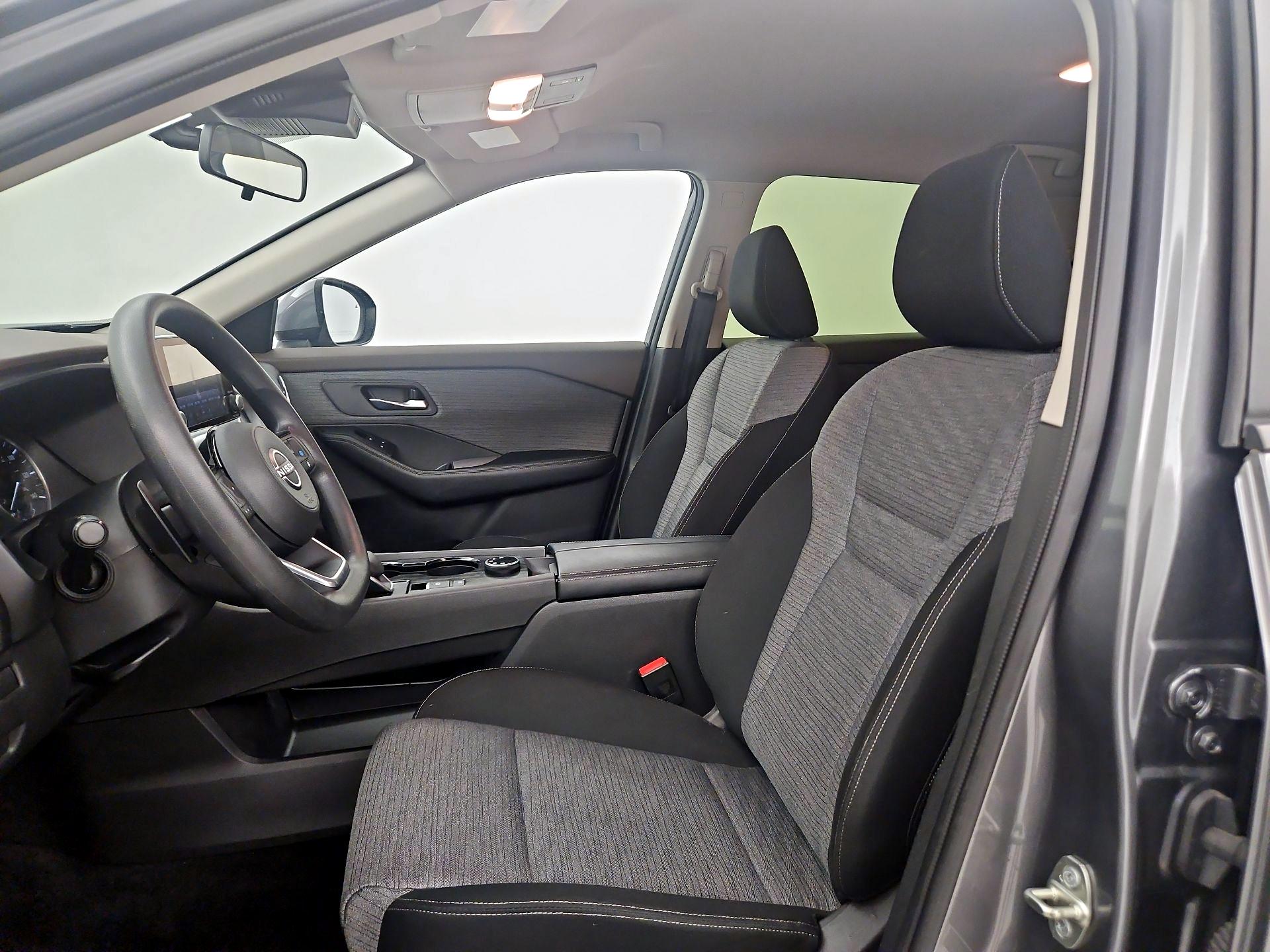 Thumbnail: 2023 Nissan Rogue - 11