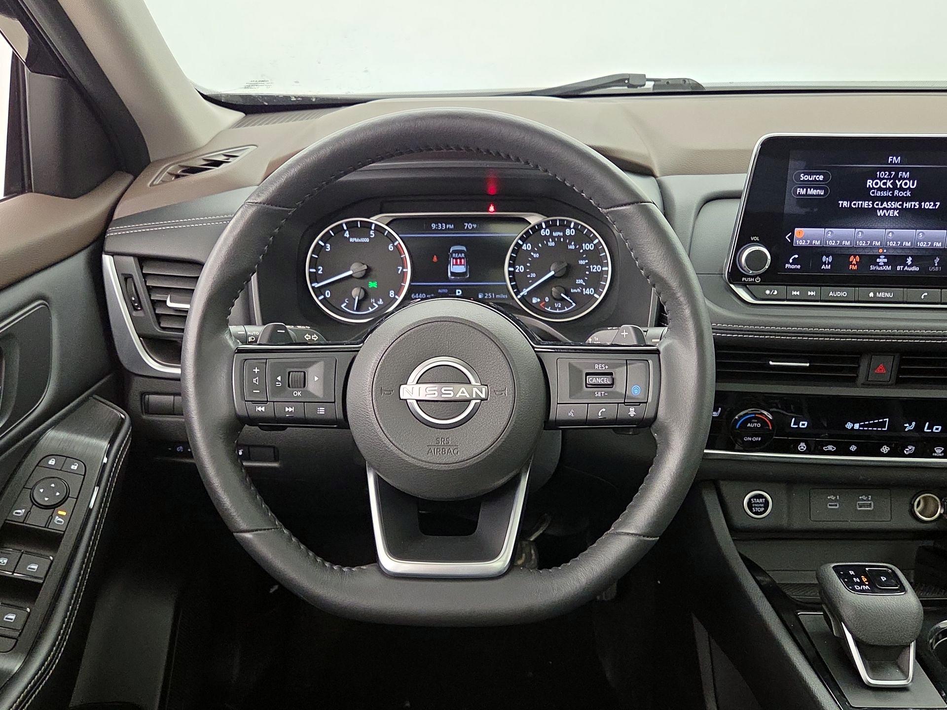 Thumbnail: 2023 Nissan Rogue - 10