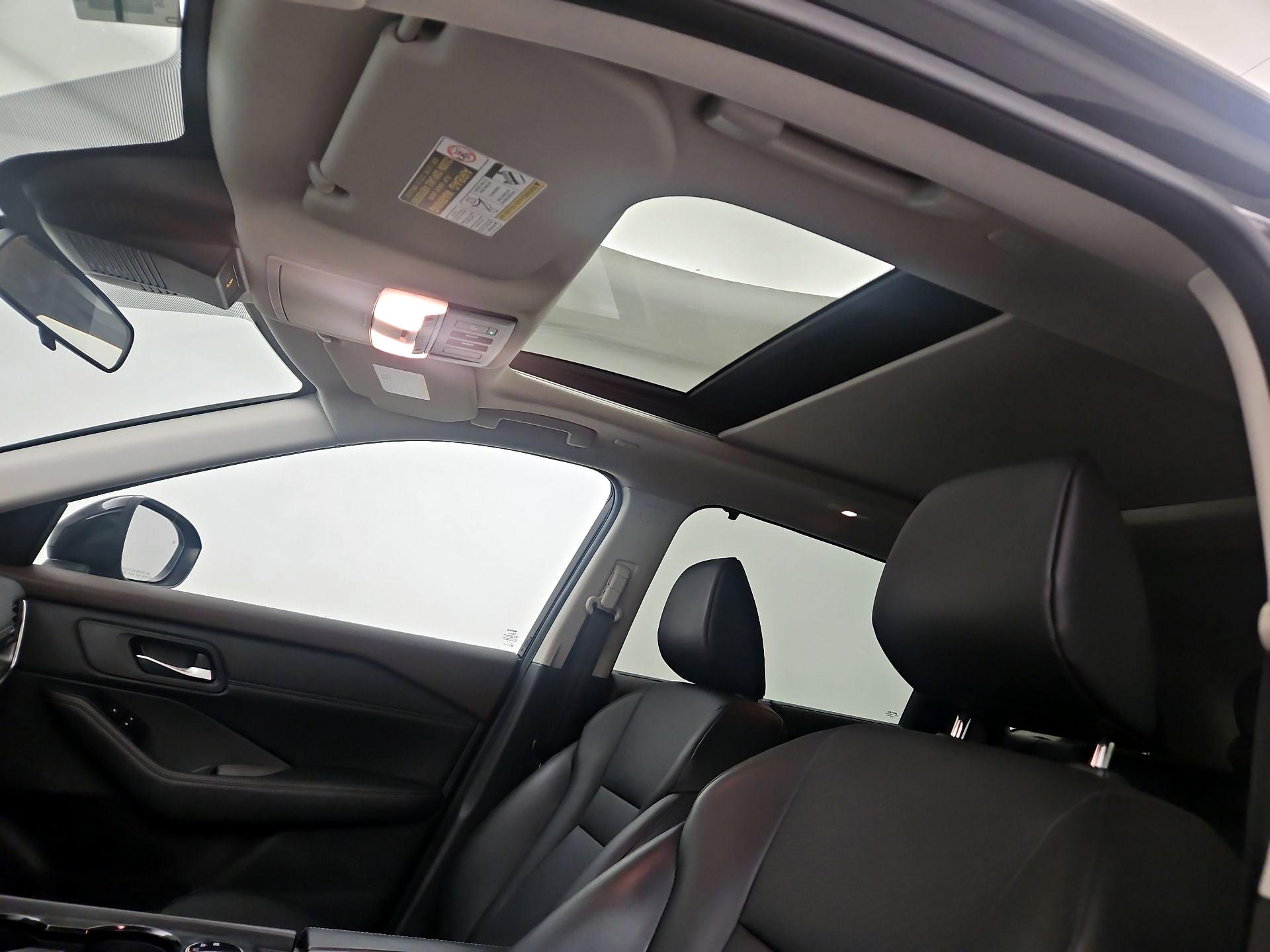 Thumbnail: 2023 Nissan Rogue - 19