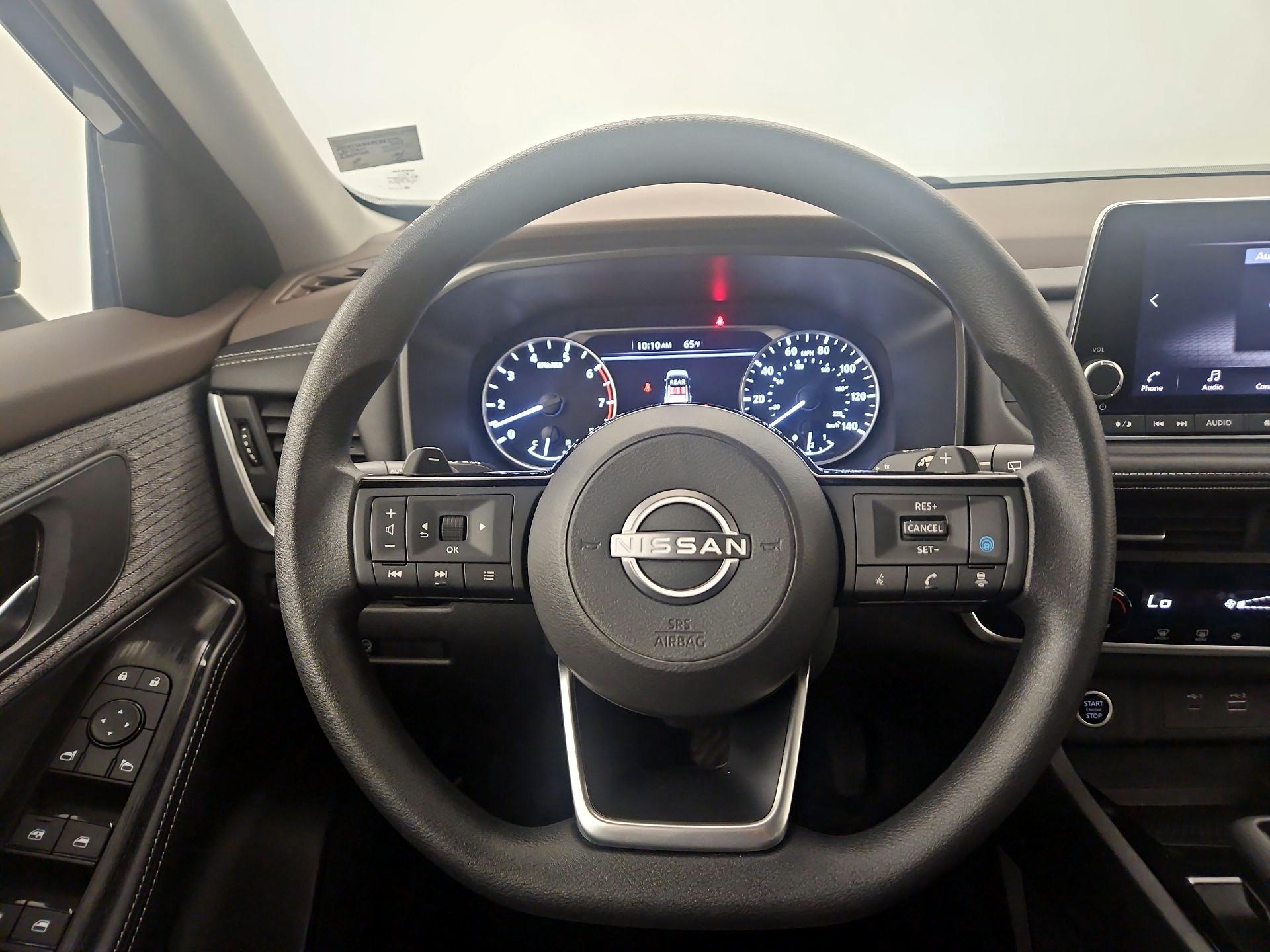 Thumbnail: 2023 Nissan Rogue - 10