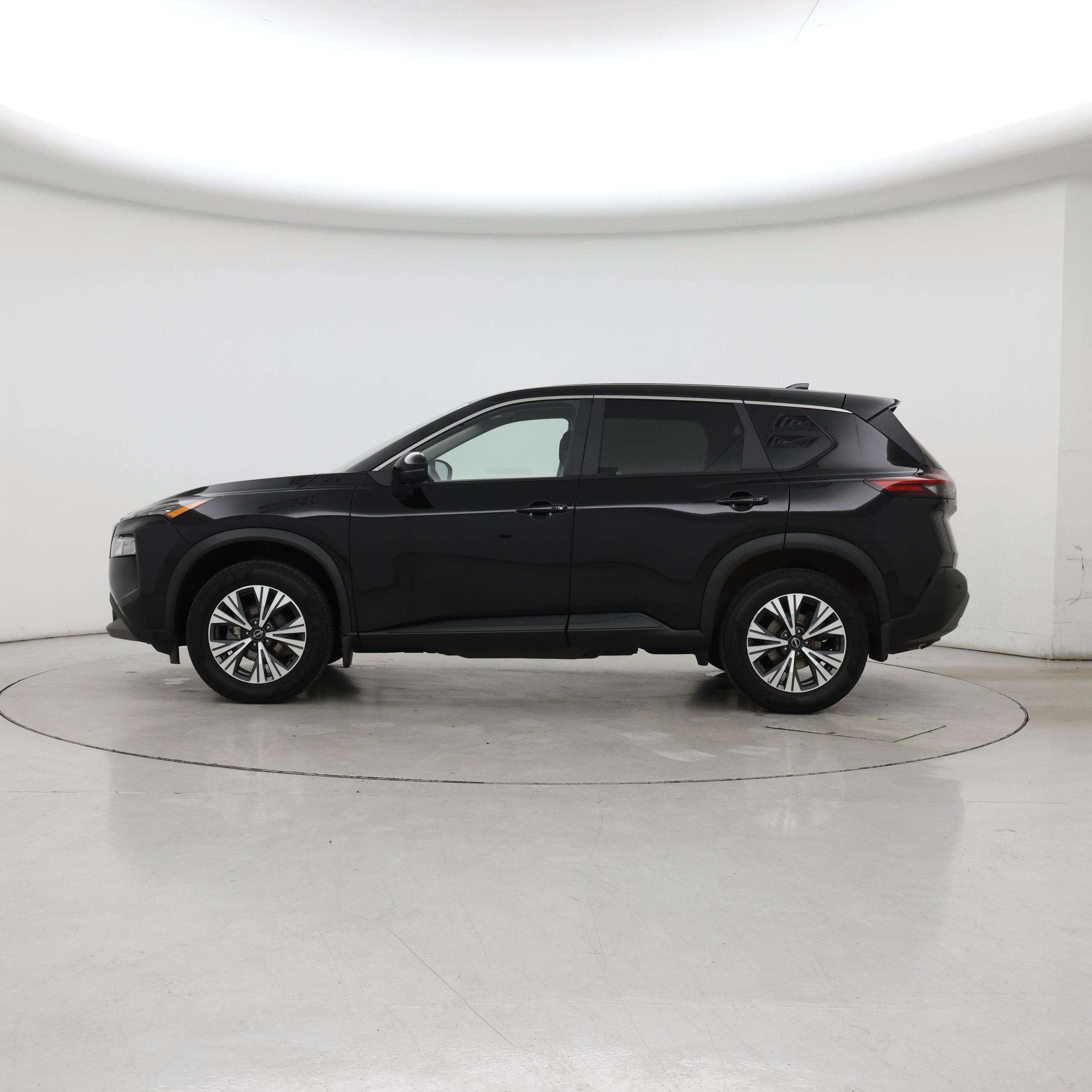 Thumbnail: 2023 Nissan Rogue - 3