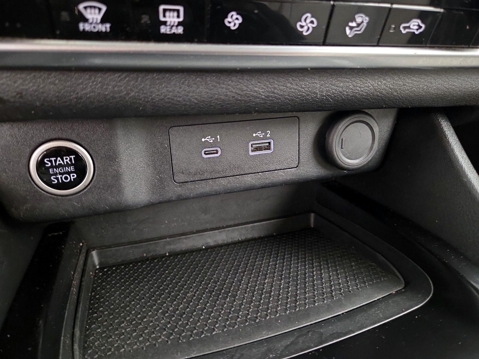 2023 Nissan Rogue SV - Photo 19
