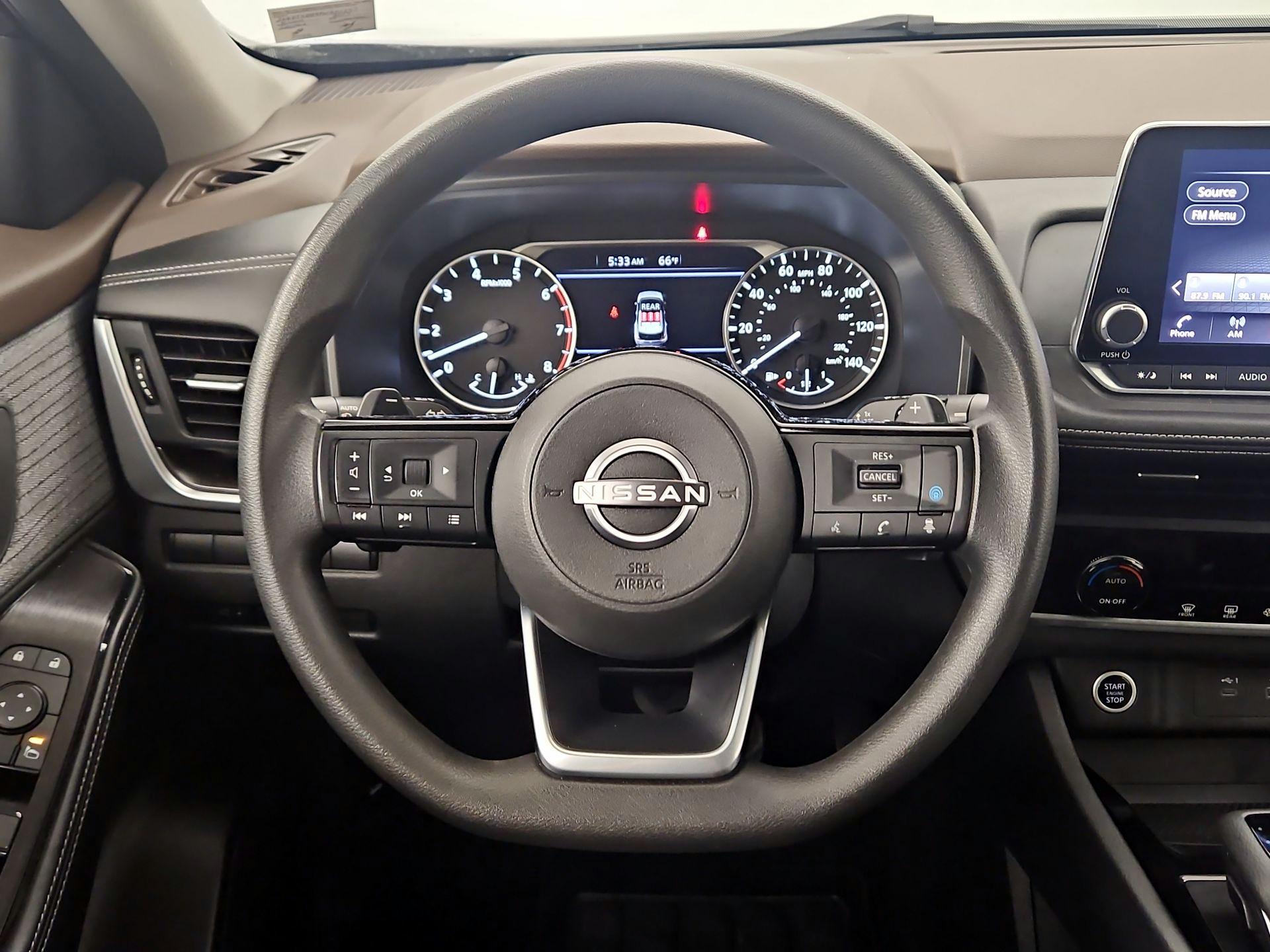 Thumbnail: 2023 Nissan Rogue - 10