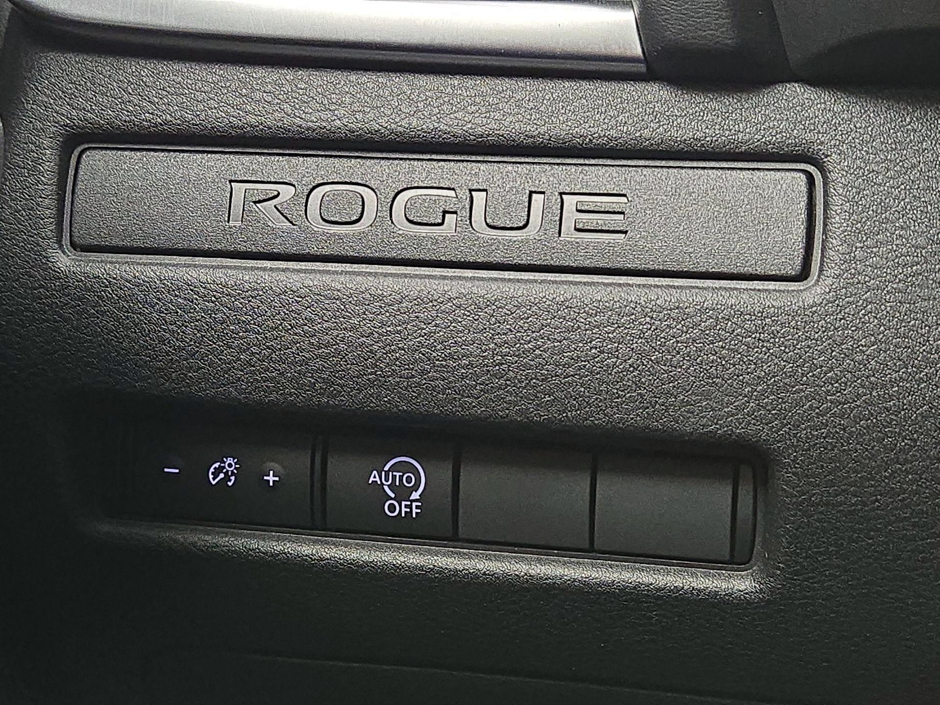 Thumbnail: 2023 Nissan Rogue - 13