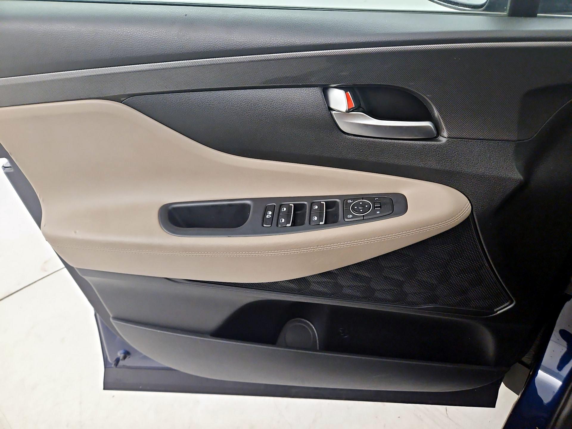 Thumbnail: 2023 Hyundai Santa Fe - 12