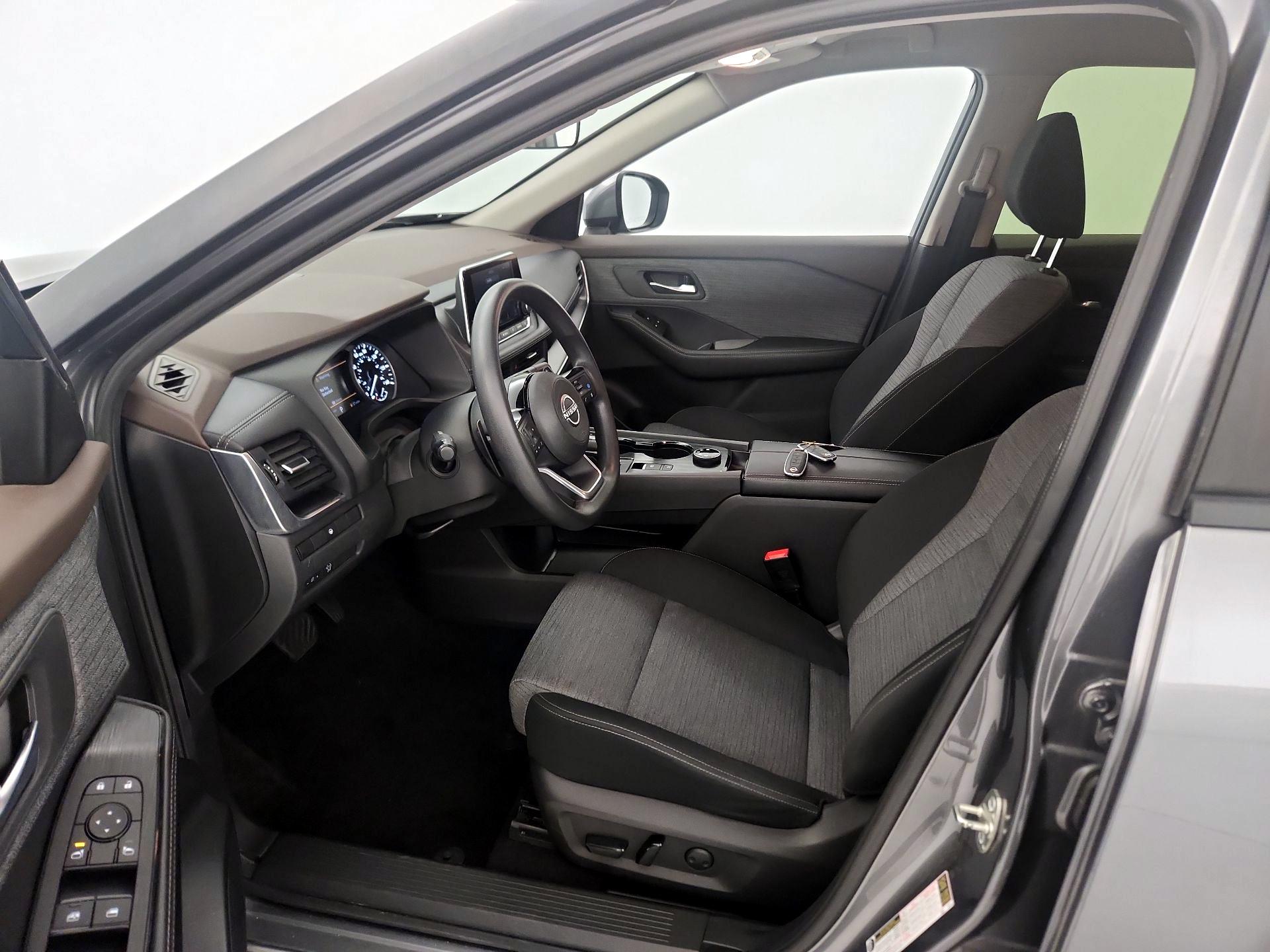 Thumbnail: 2023 Nissan Rogue - 11