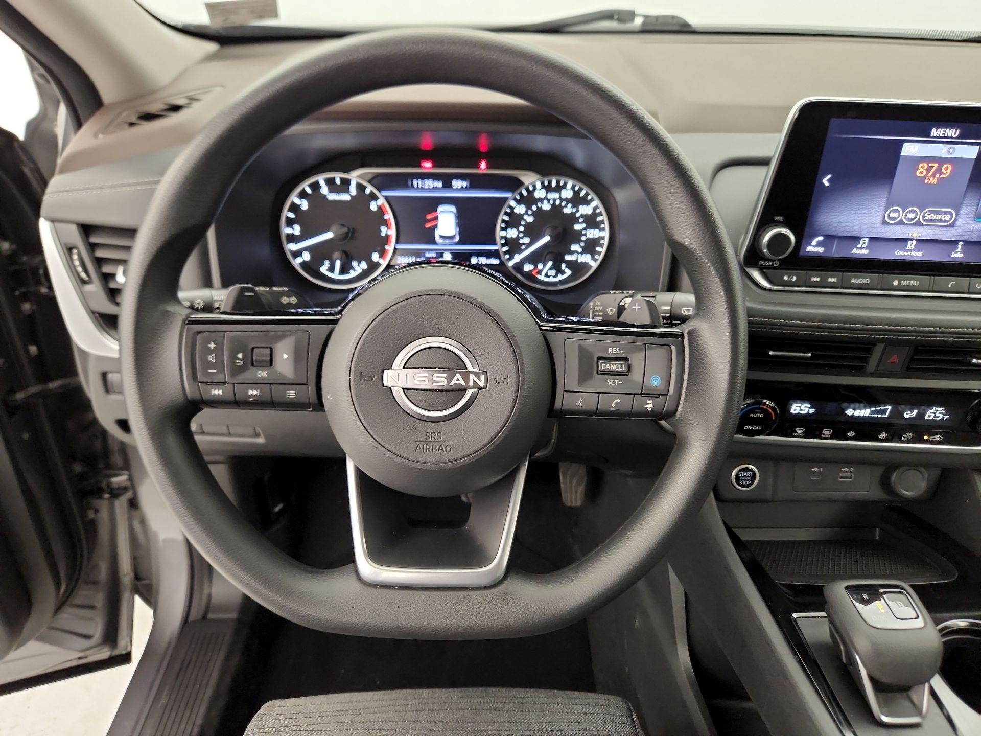 Thumbnail: 2023 Nissan Rogue - 10