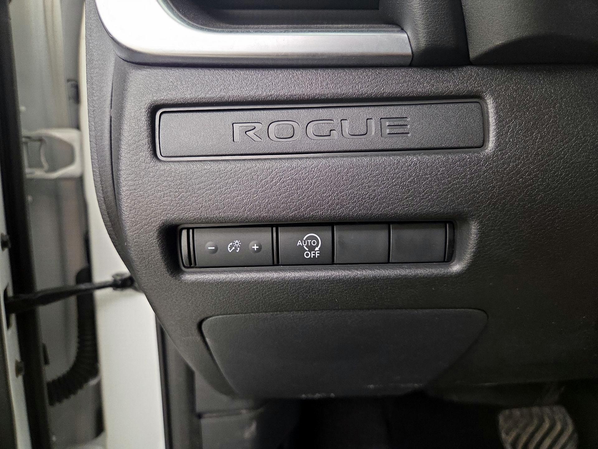 Thumbnail: 2023 Nissan Rogue - 13